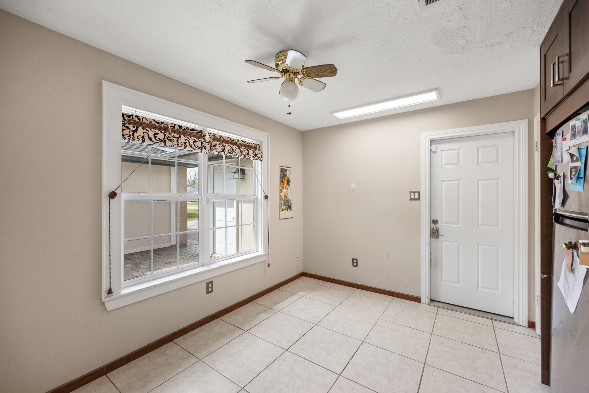 2327 Colonial Ridge Drive Property Photo 14