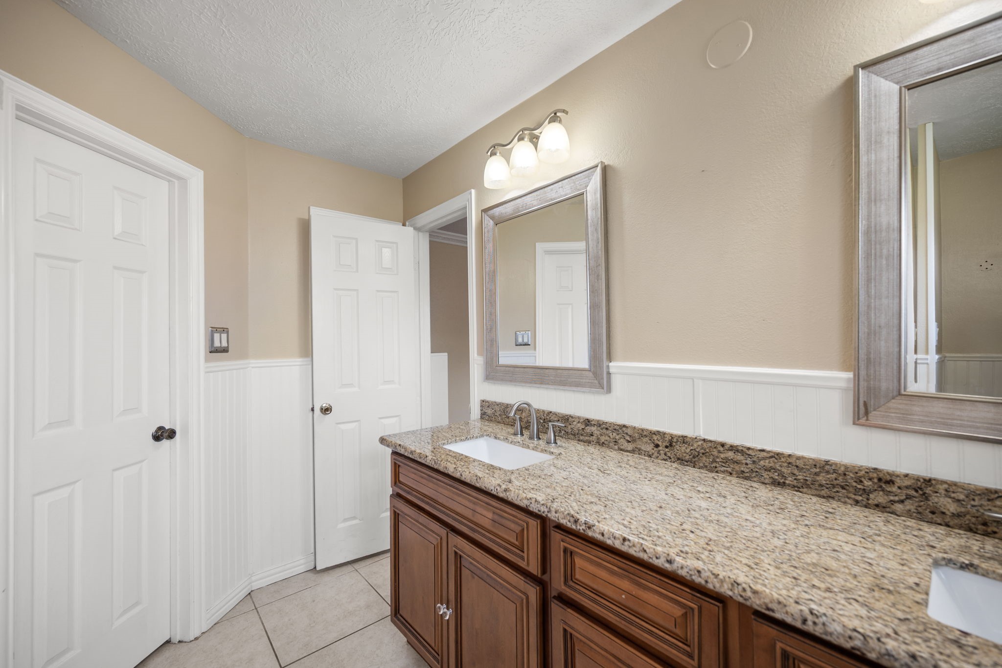 2327 Colonial Ridge Drive Property Photo 19