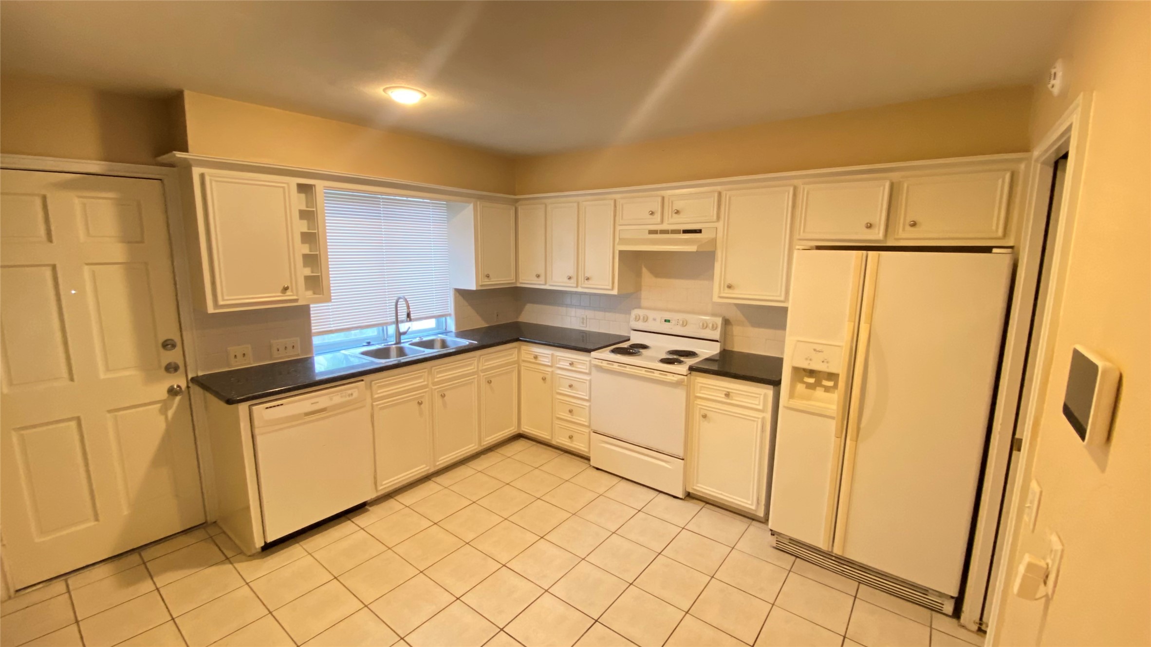 4714 N Cashel Circle Property Photo 6