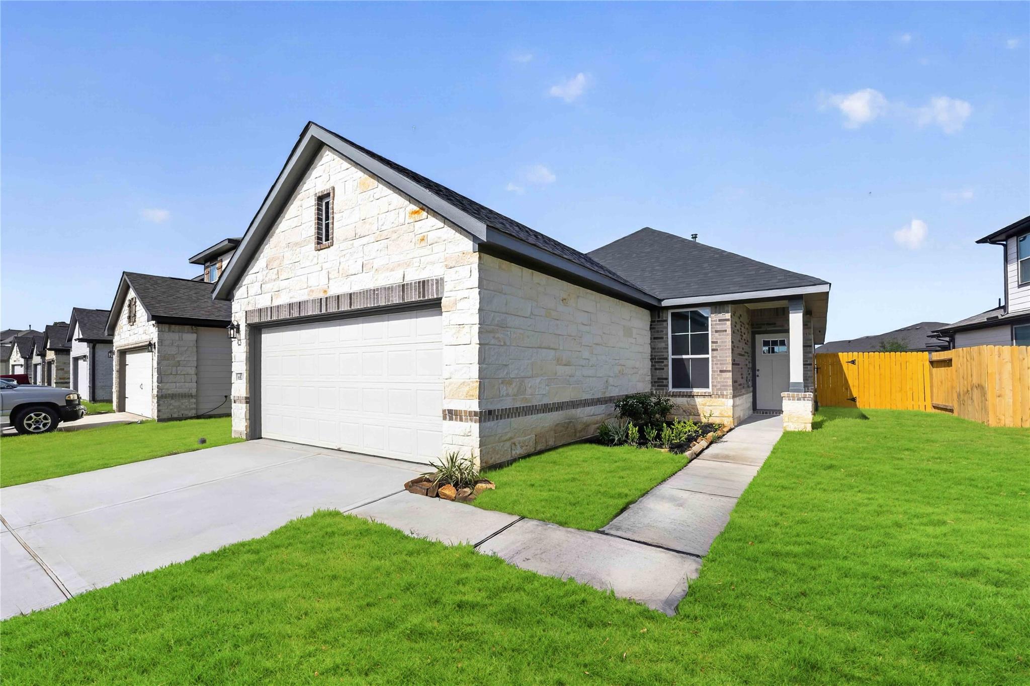 16836 Needlepoint Drive, Conroe Tx 77302 Property Photo 1