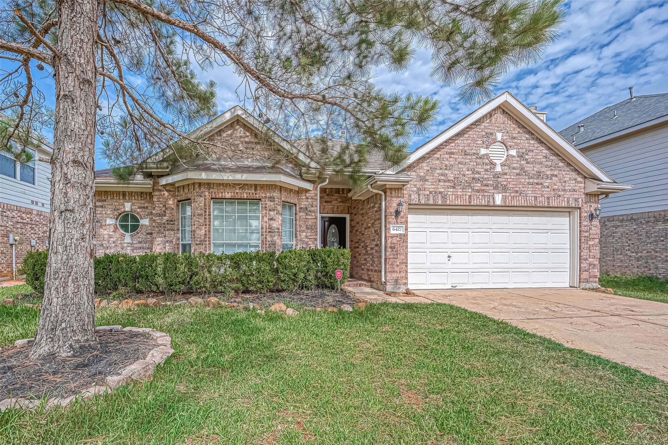 6427 Stone Landing Lane Property Photo 2