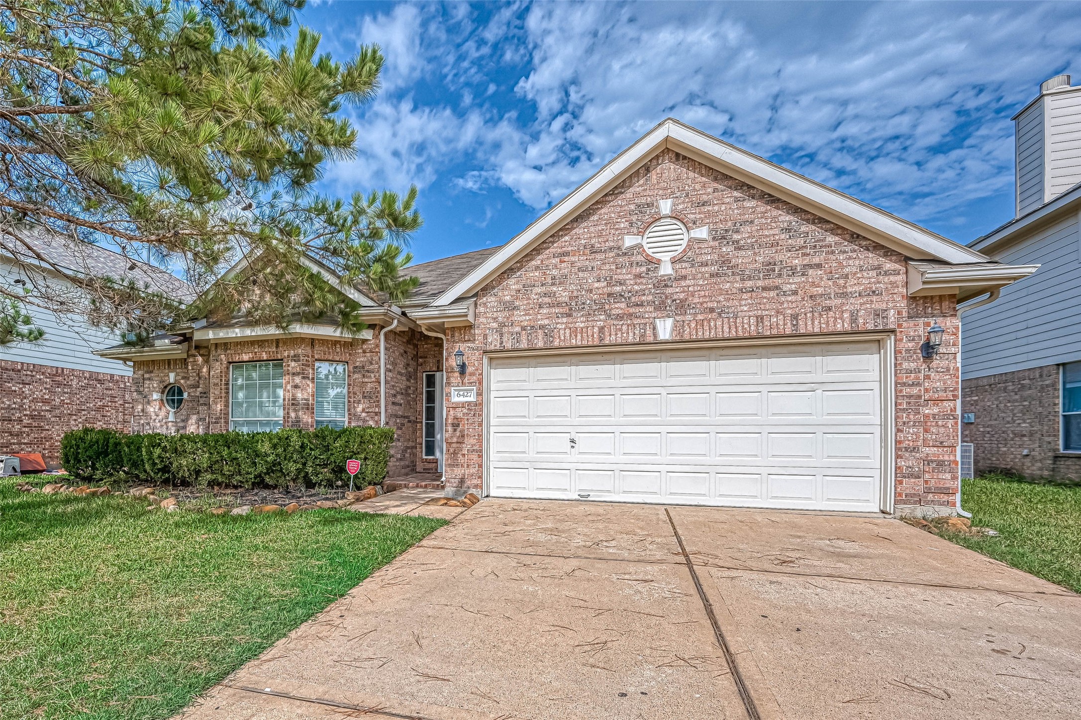 6427 Stone Landing Lane Property Photo 3