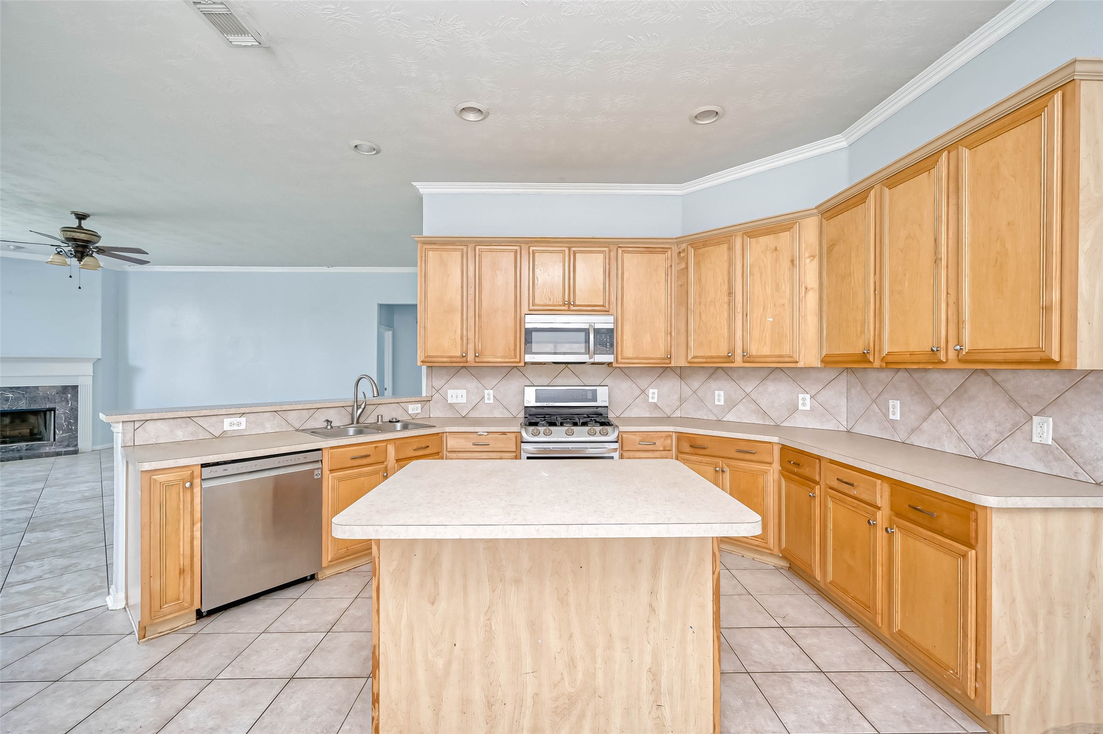 6427 Stone Landing Lane Property Photo 13