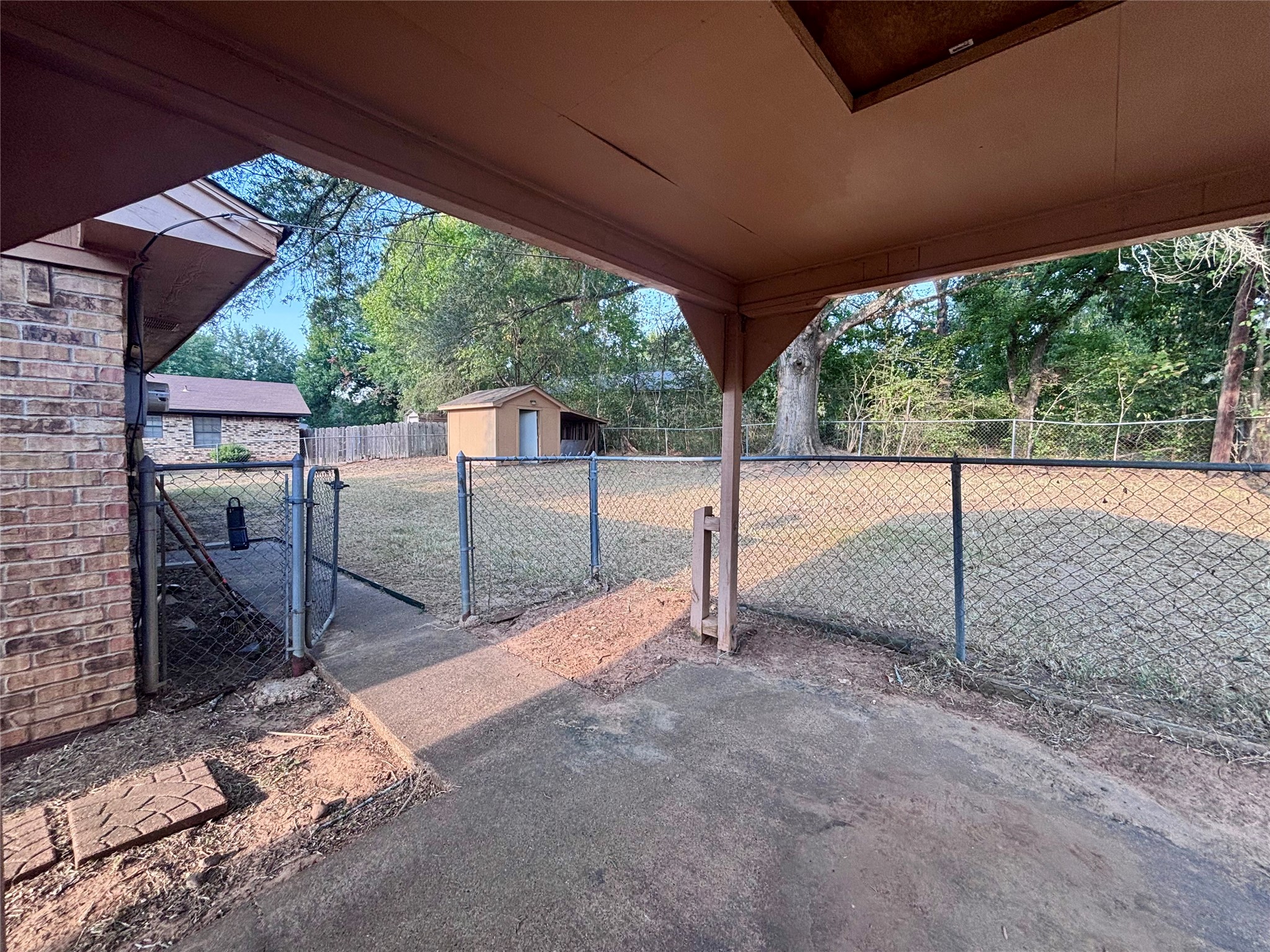 206 Valley Lane Property Photo 7