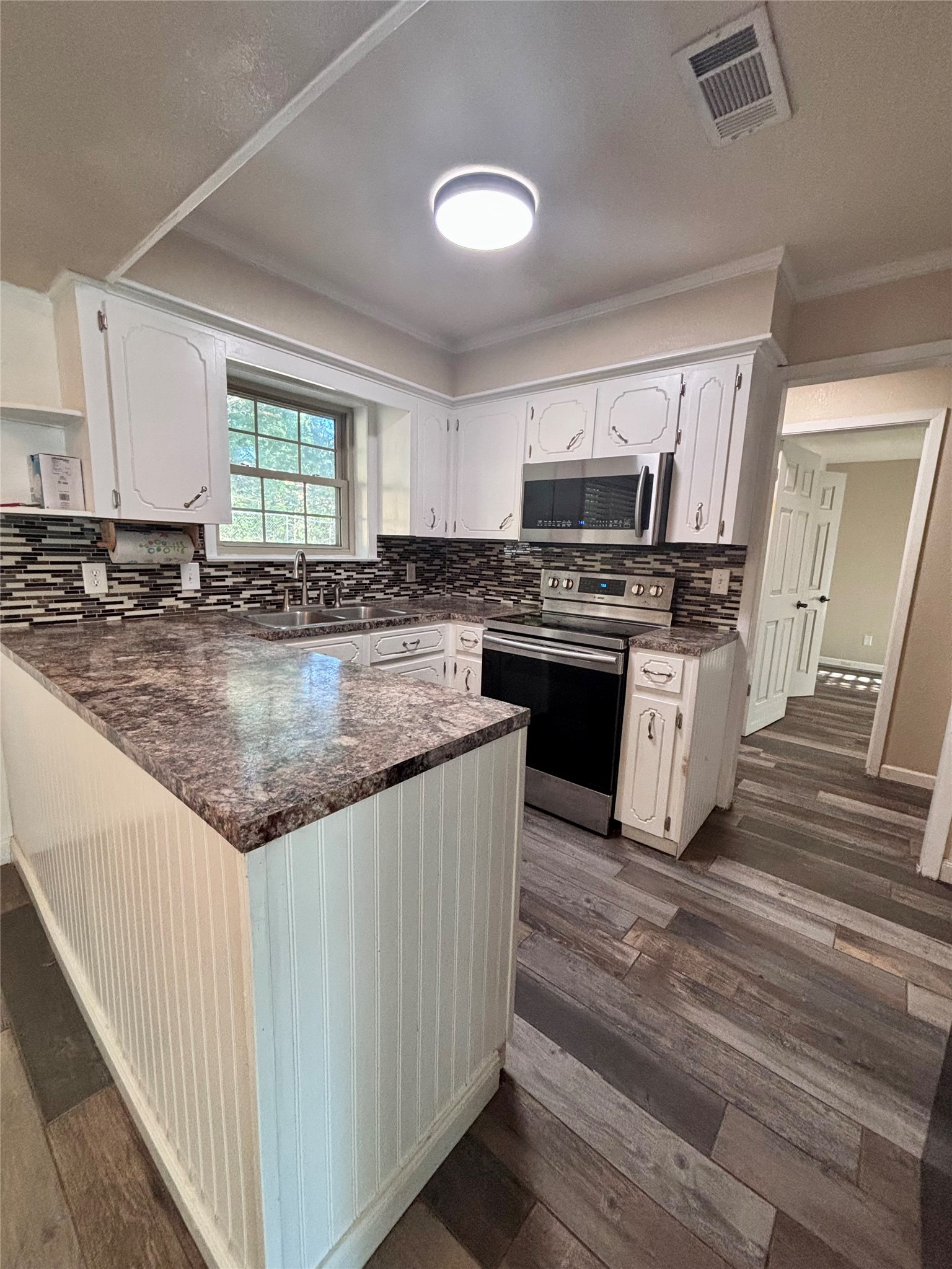 206 Valley Lane Property Photo 21