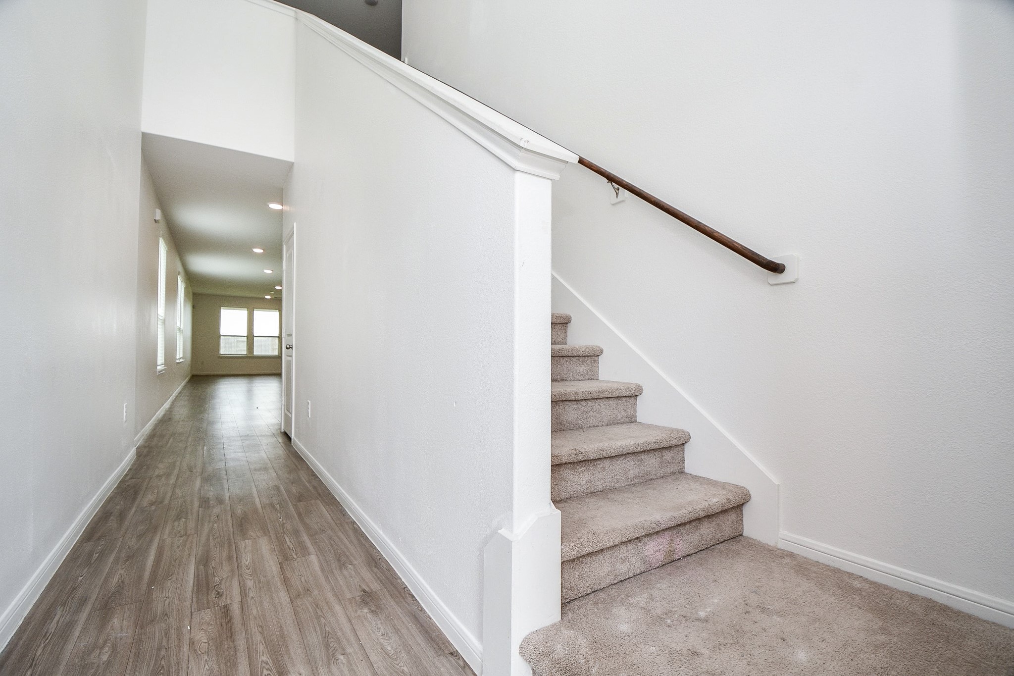 21158 Coral Blossom Lane Property Photo 3