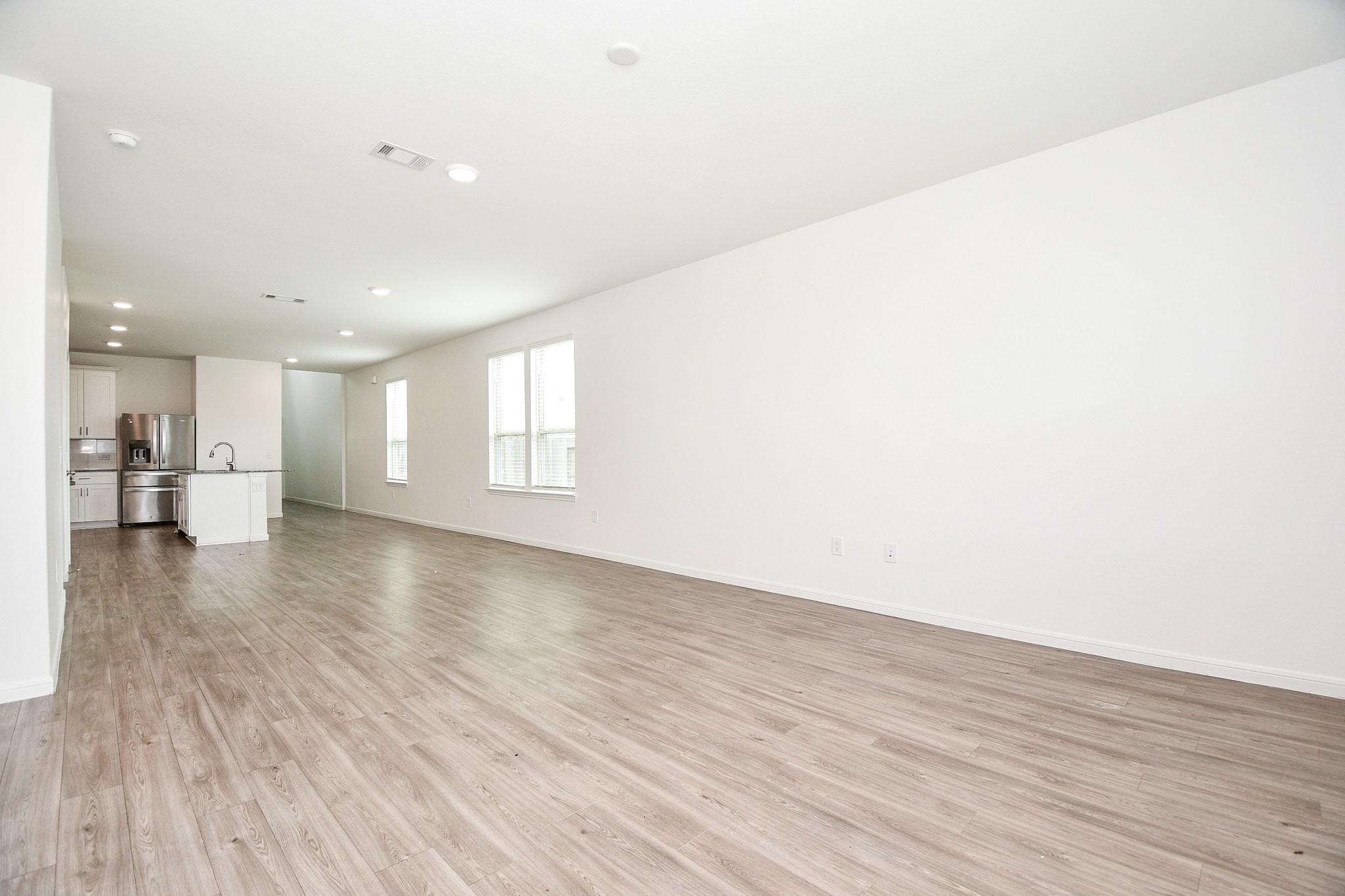 21158 Coral Blossom Lane Property Photo 5