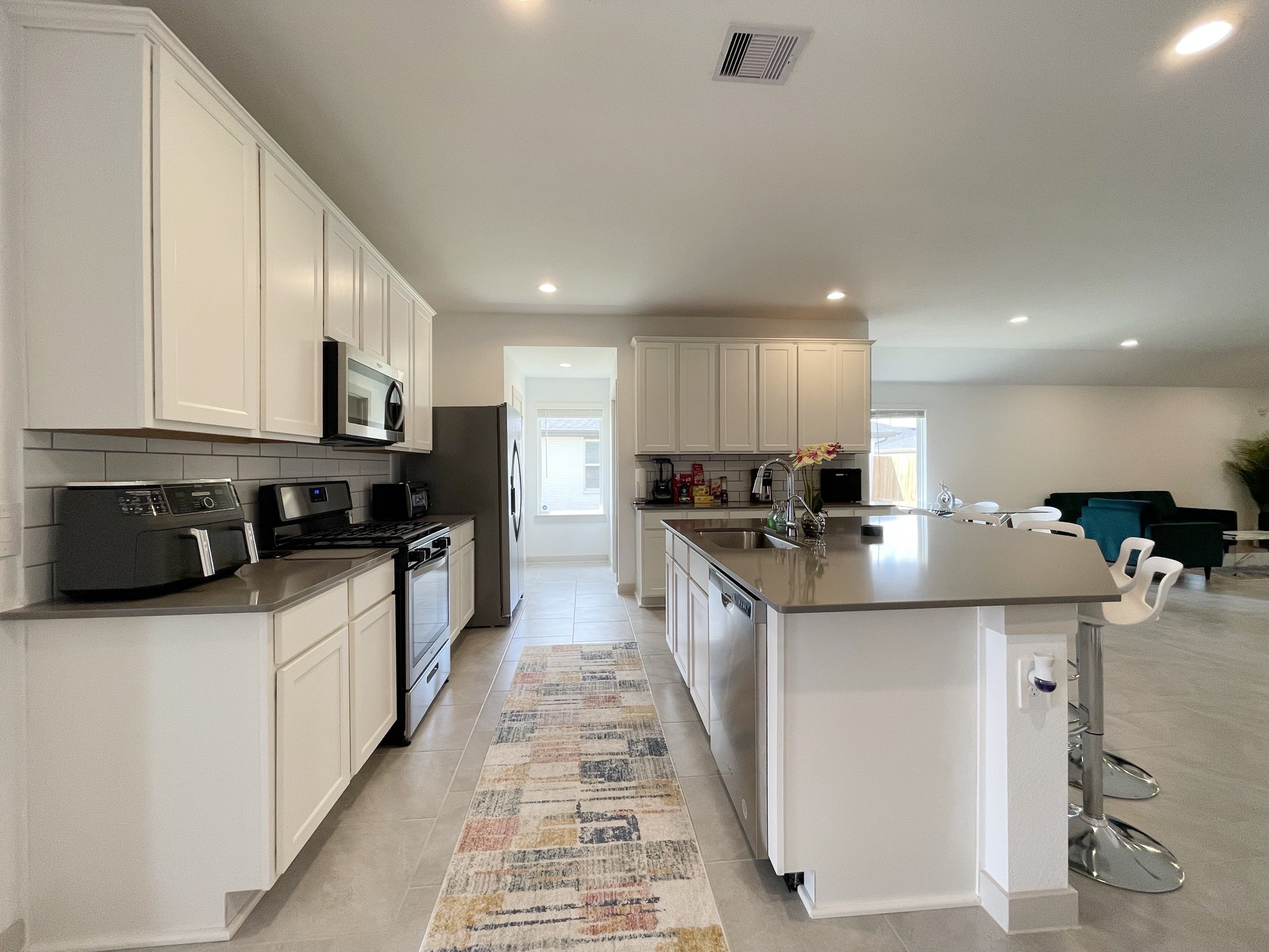 3902 Itzle Island Court Property Photo 17