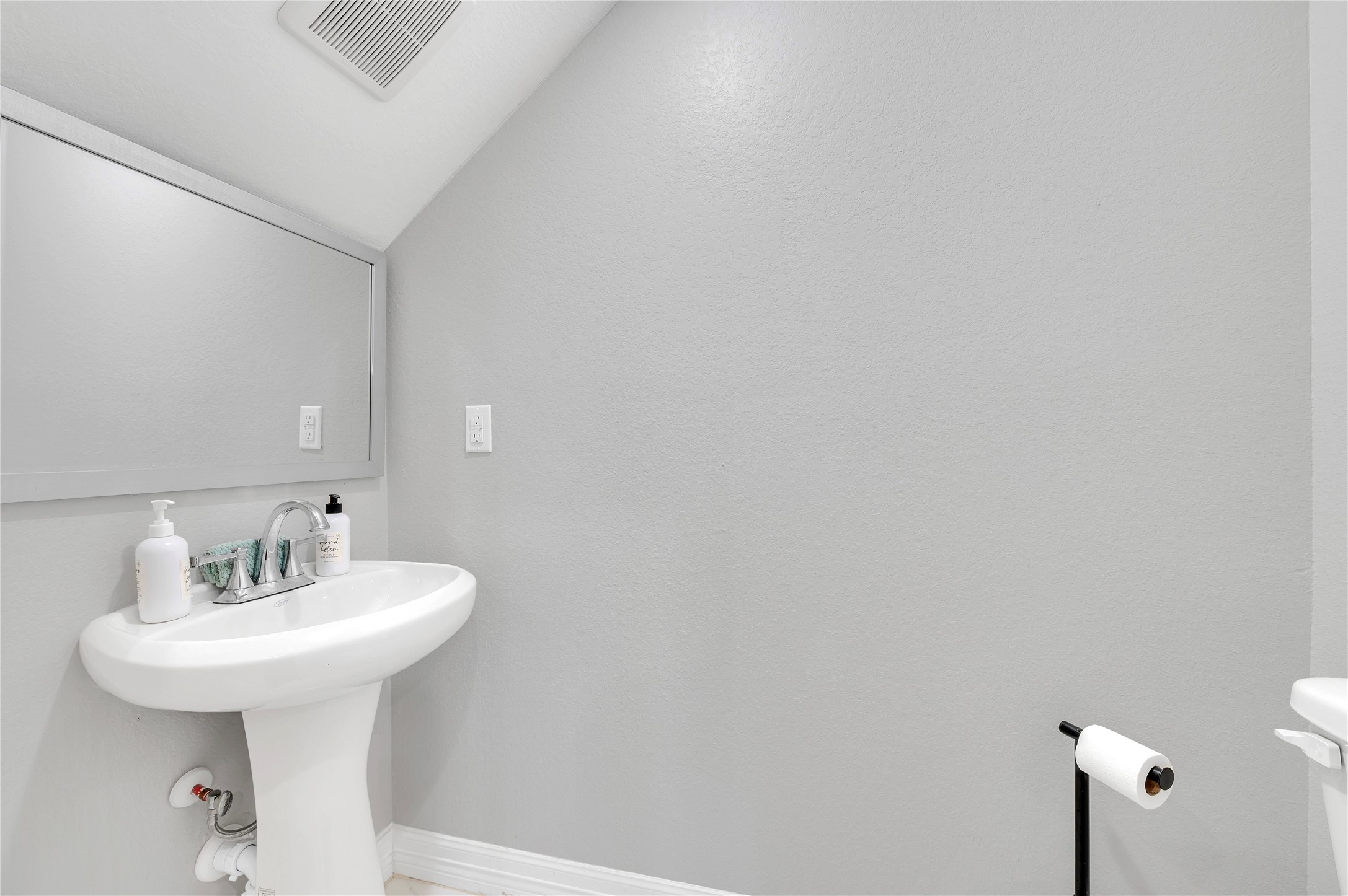 5618 Avenue M Property Photo 12