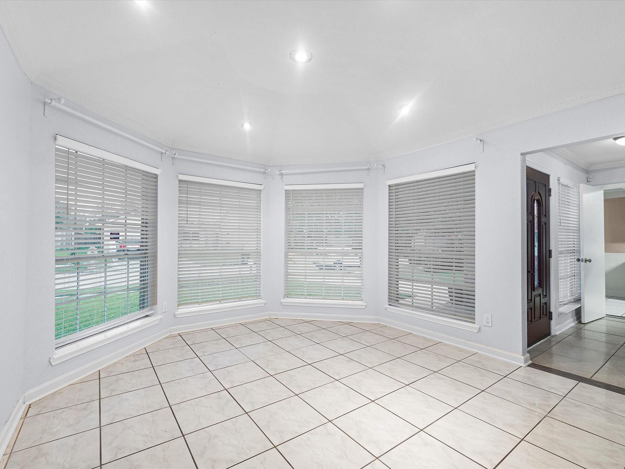 3823 Suttonford Drive Property Photo 7