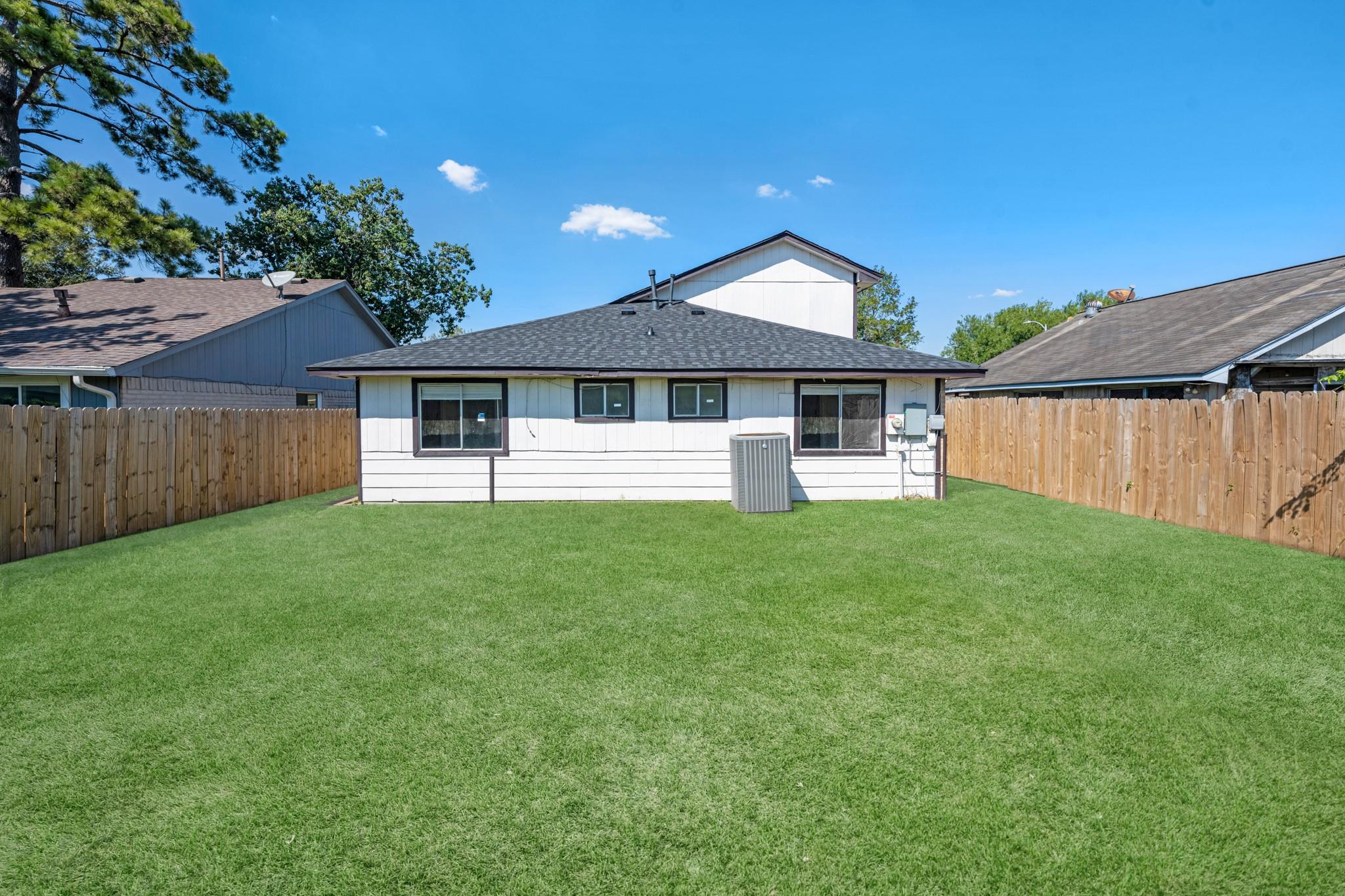 3823 Suttonford Drive Property Photo 17