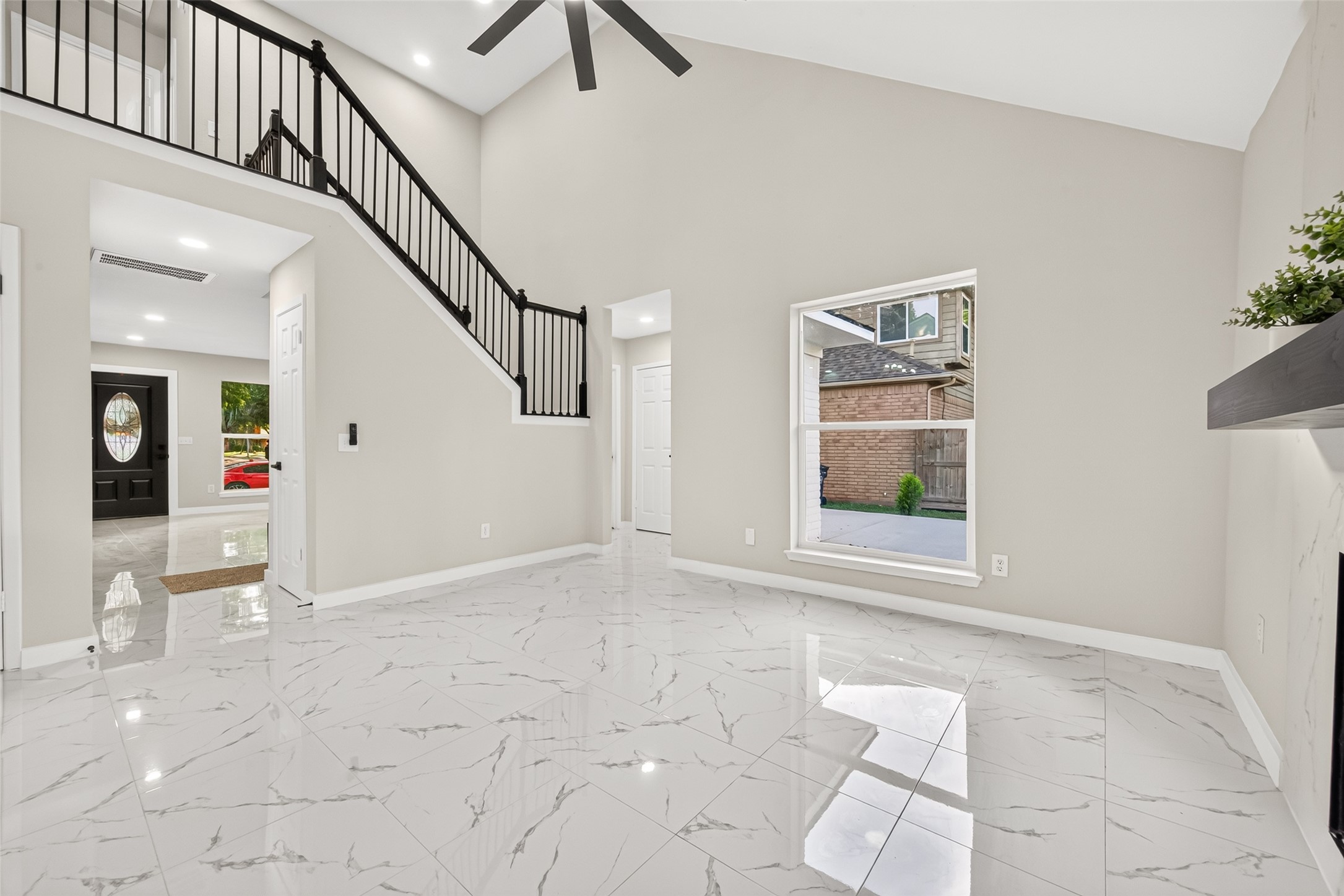 2739 Lakefield Way Property Photo 10
