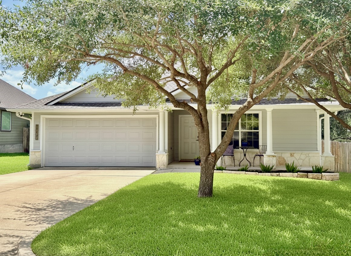 1407 Summer Court Property Photo 2