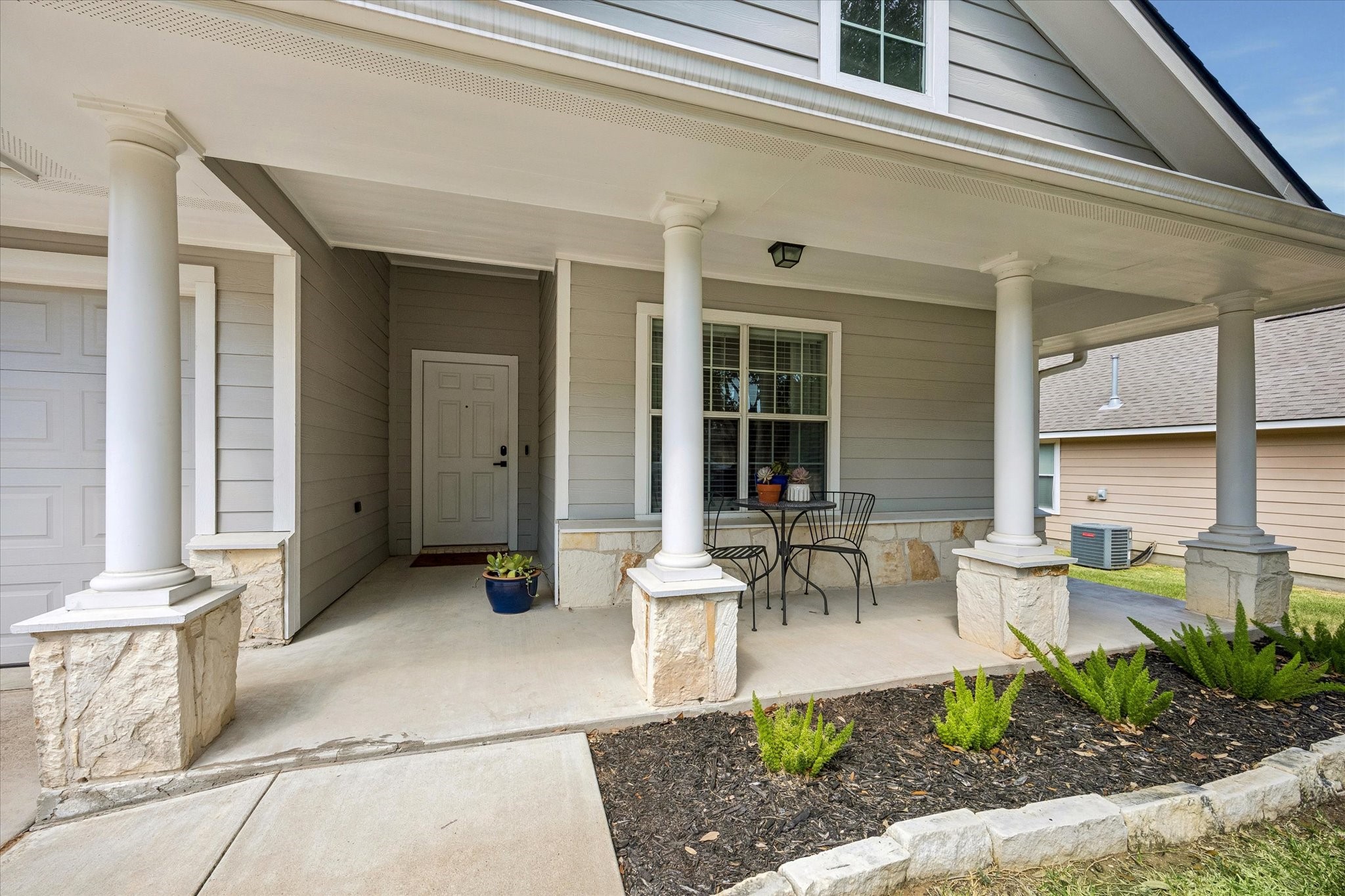 1407 Summer Court Property Photo 8