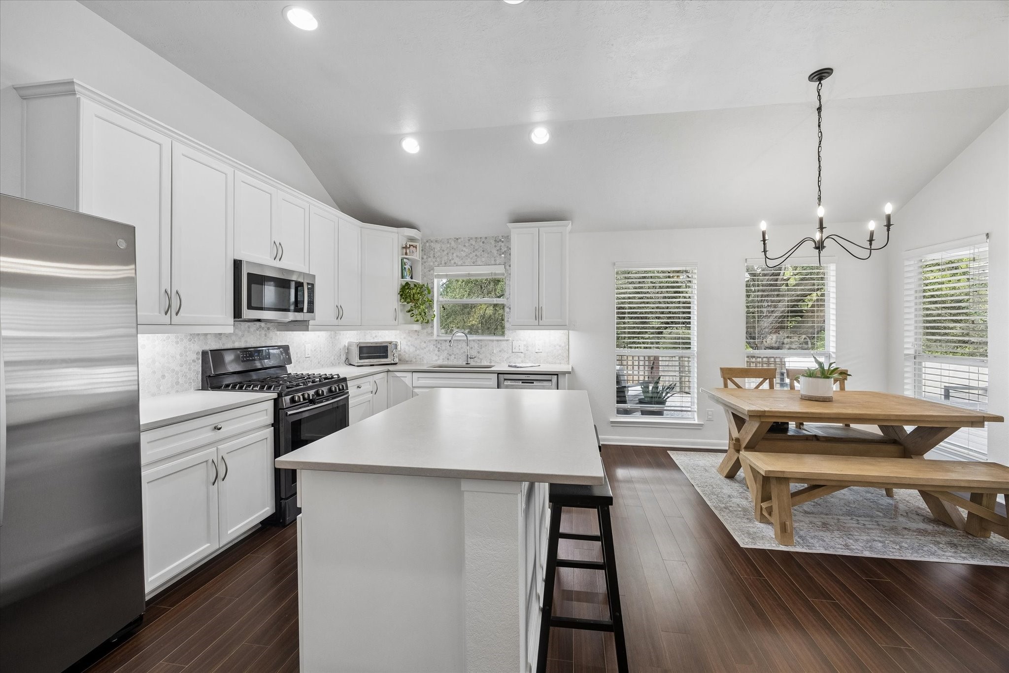 1407 Summer Court Property Photo 17
