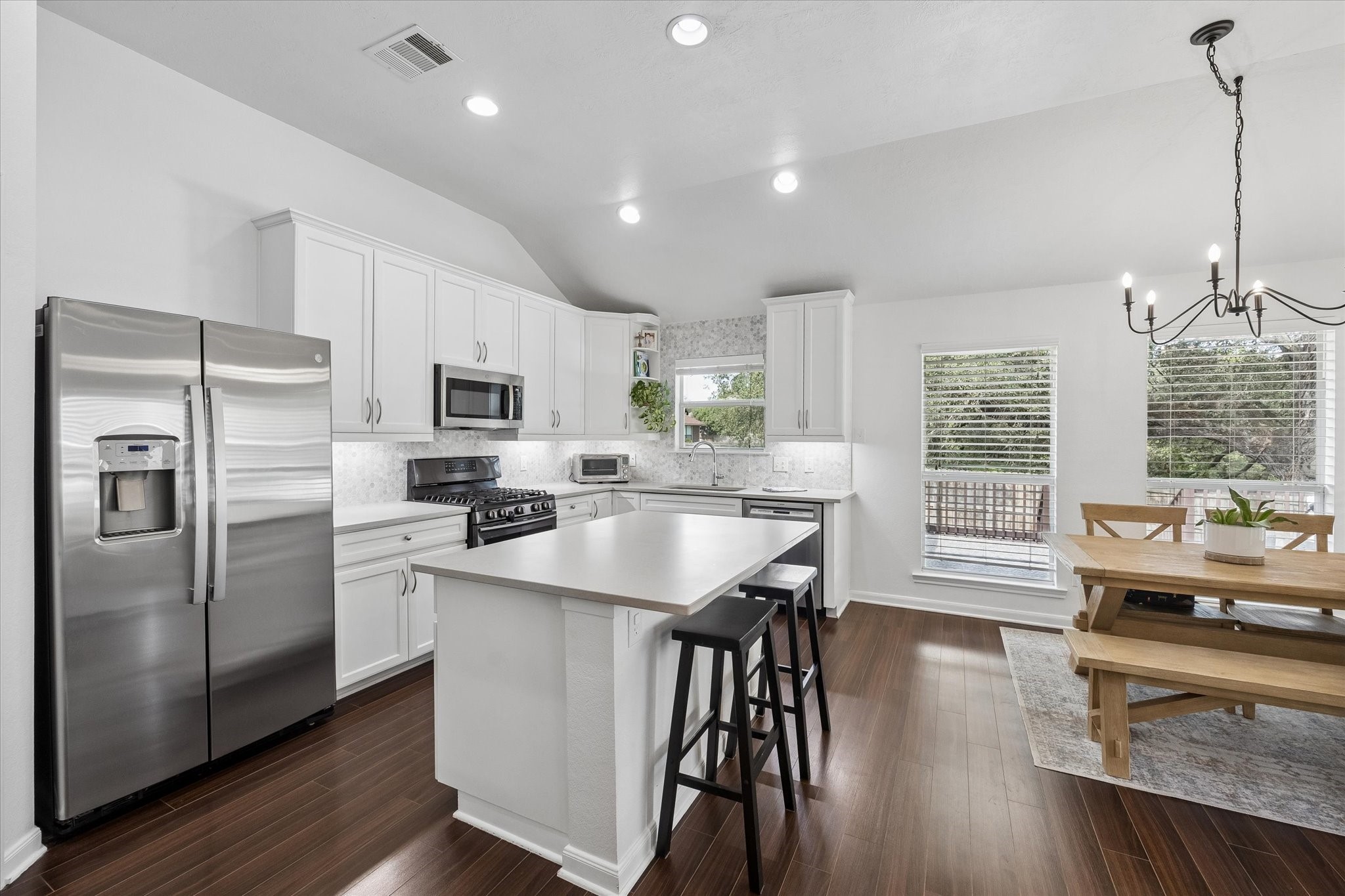 1407 Summer Court Property Photo 18
