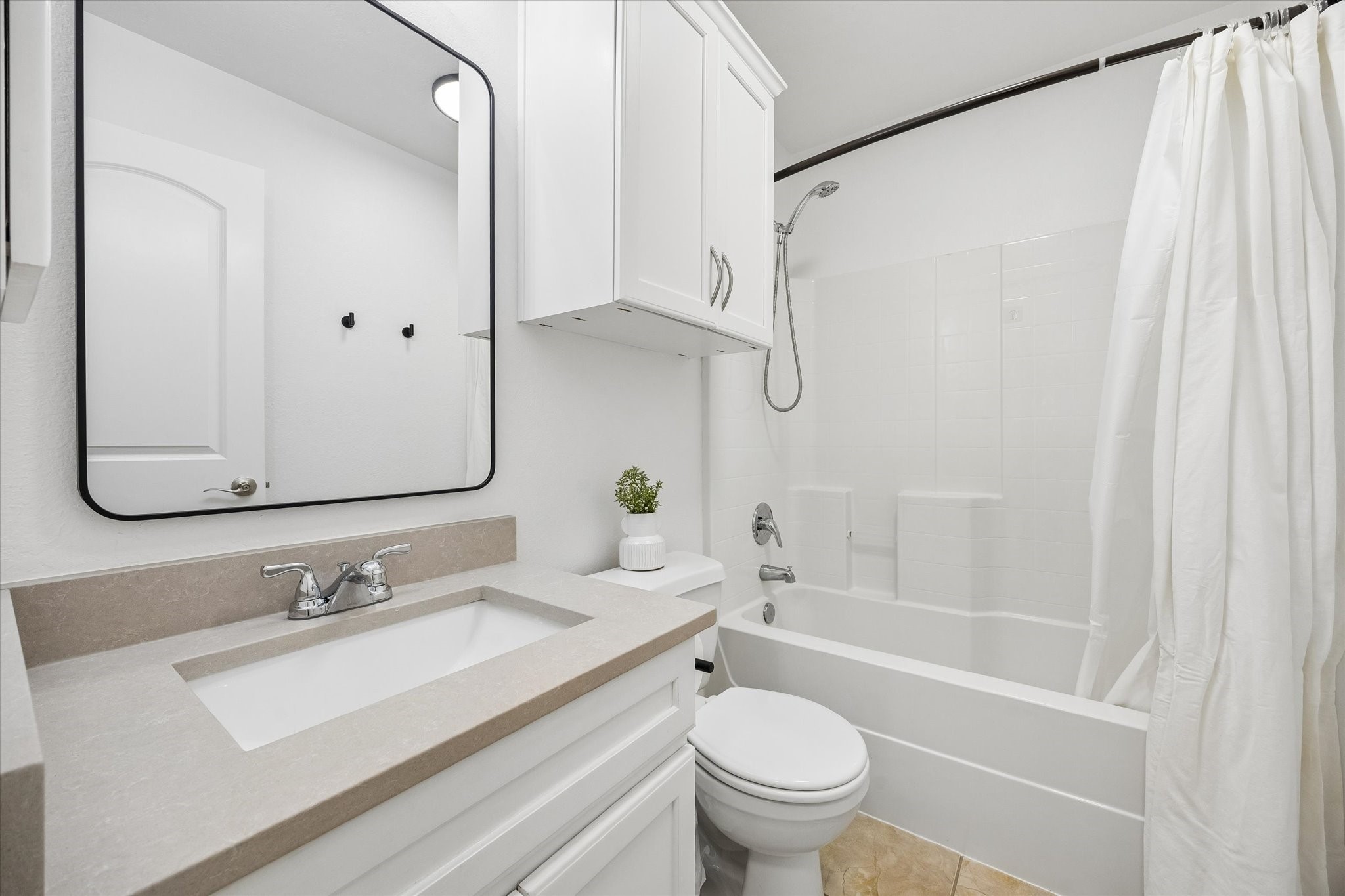 1407 Summer Court Property Photo 23