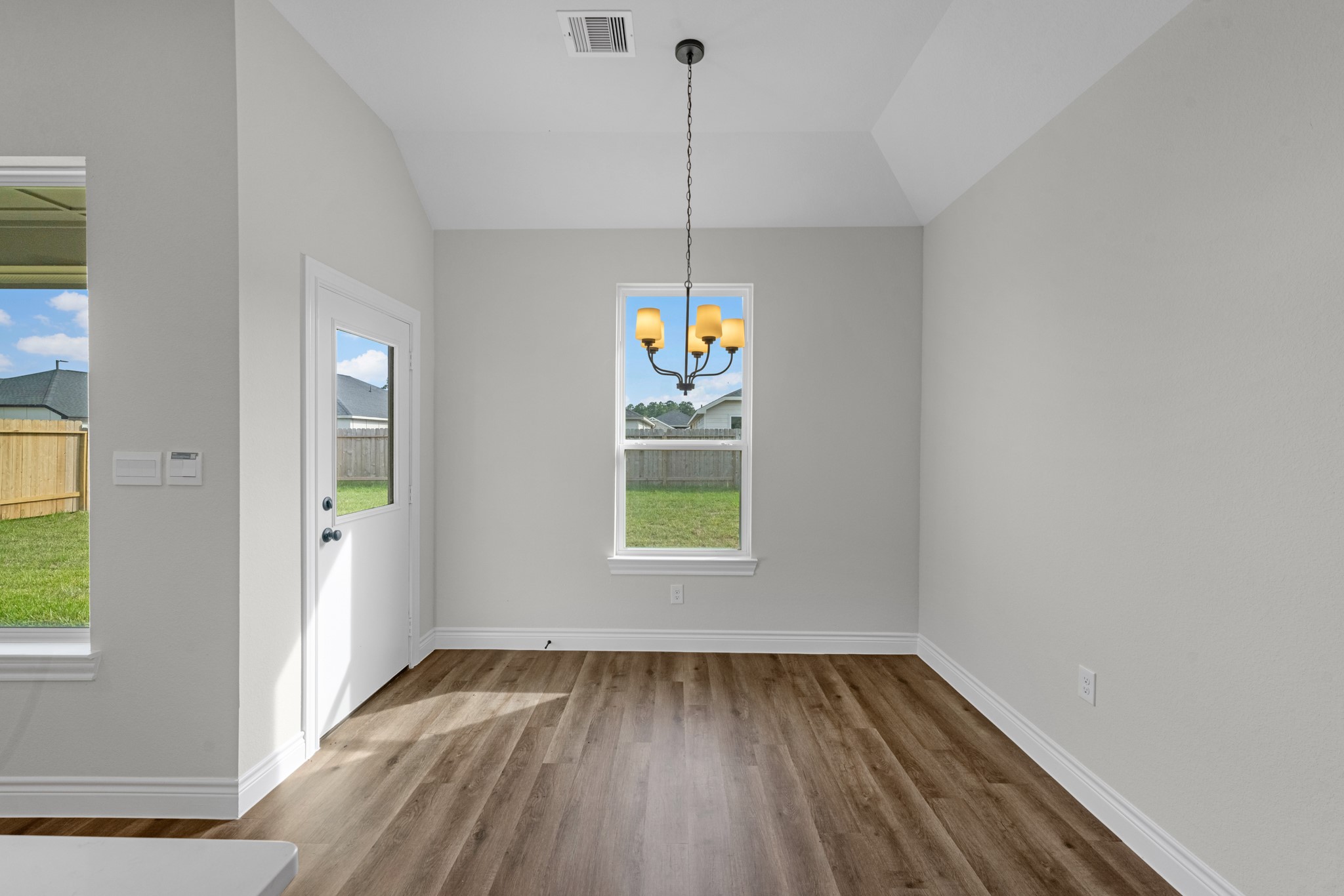 10340 Woodhill Spa Lane Property Photo 6