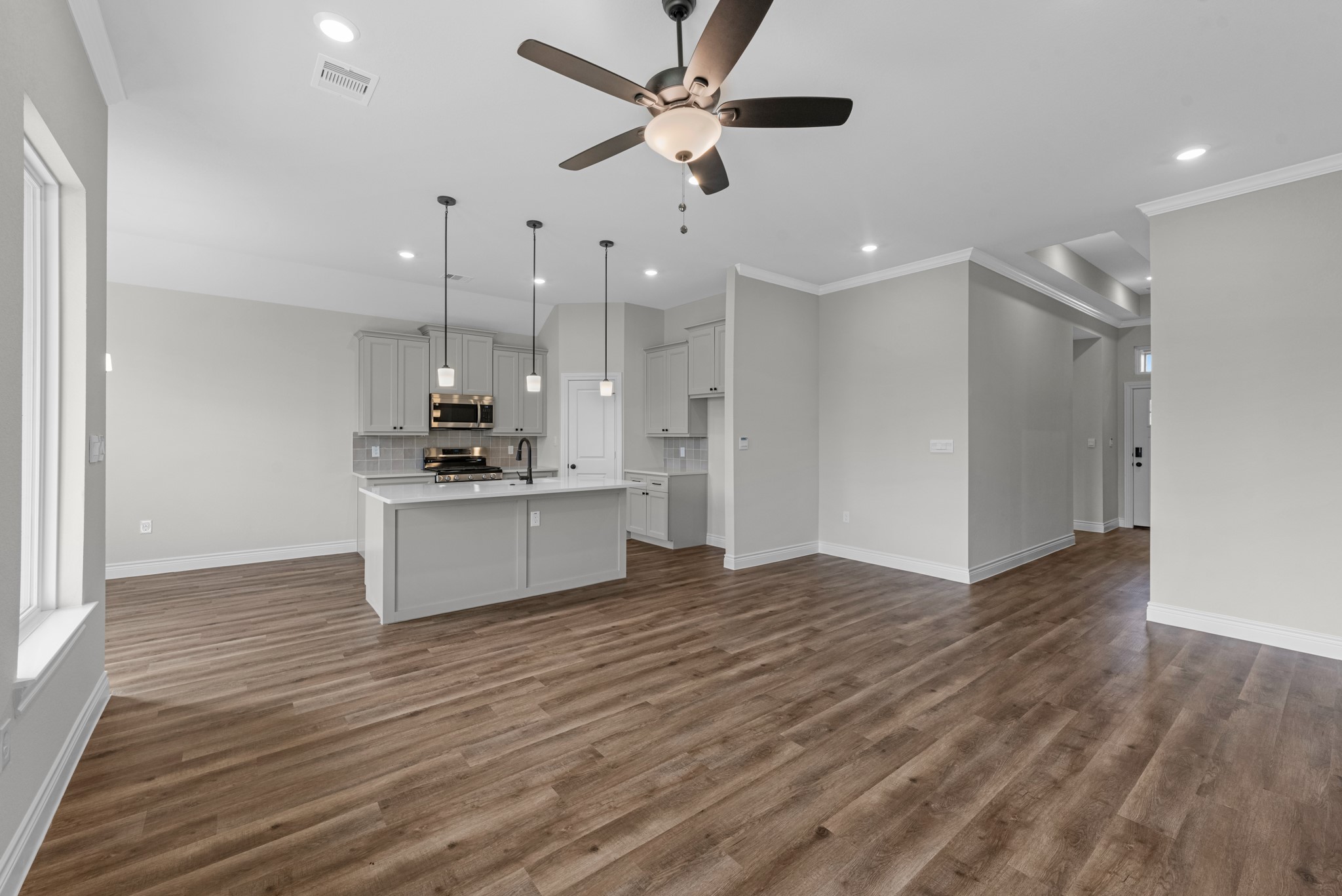10340 Woodhill Spa Lane Property Photo 8