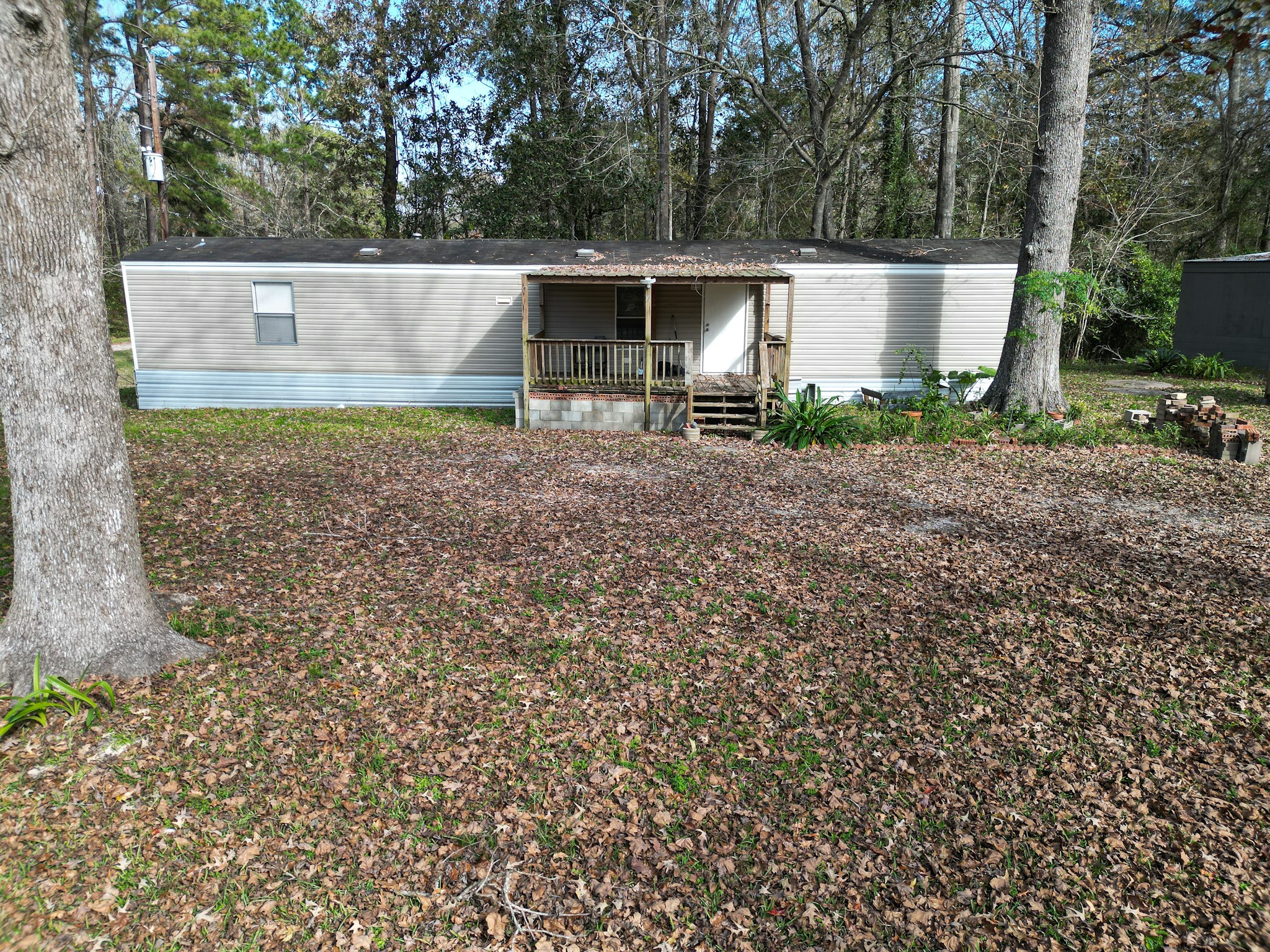 71 County Road 4282 Property Photo 1