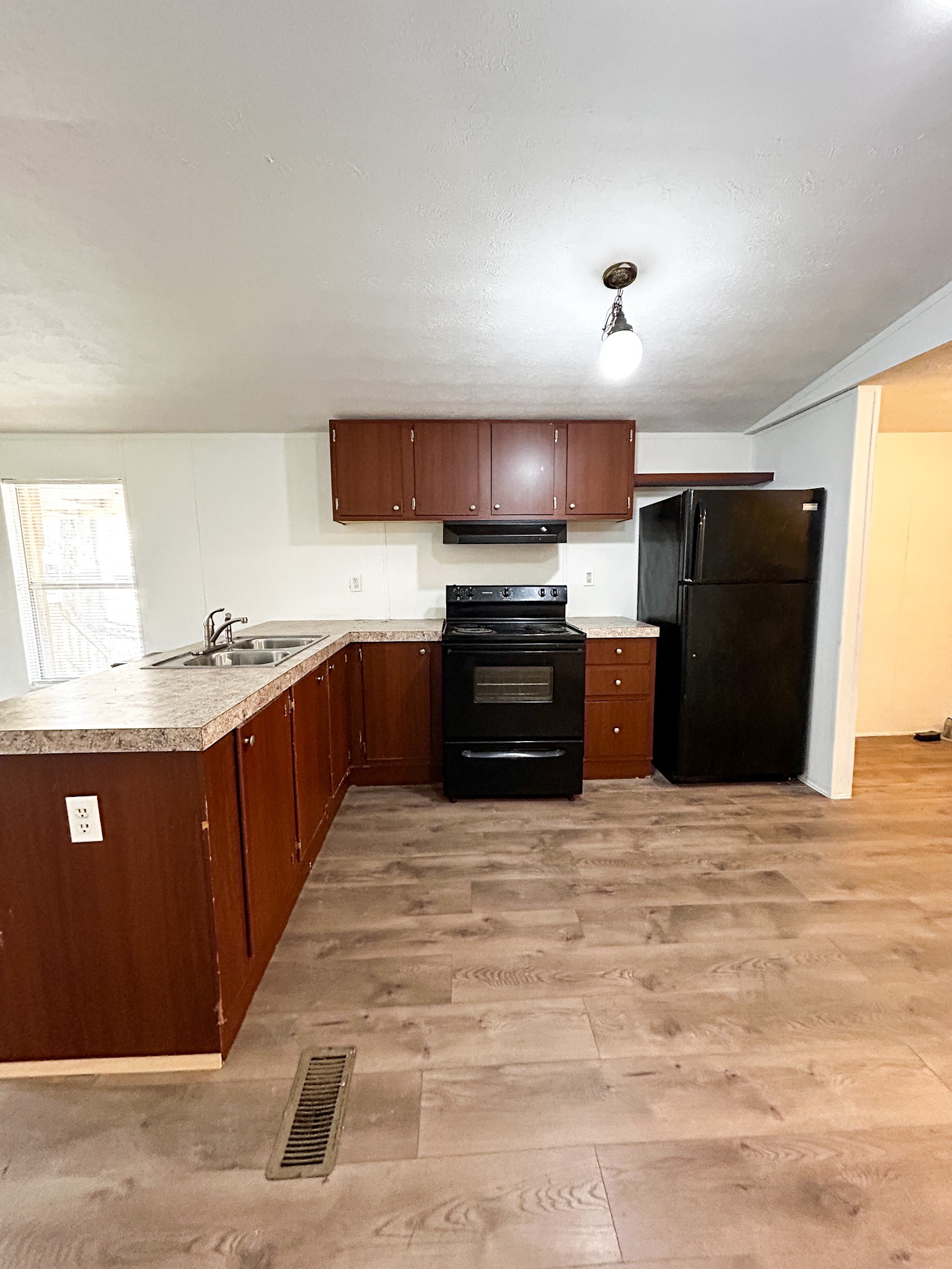 71 County Road 4282 Property Photo 13