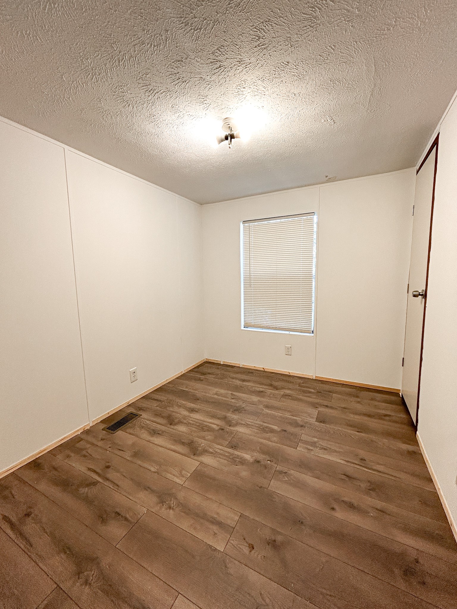 71 County Road 4282 Property Photo 17