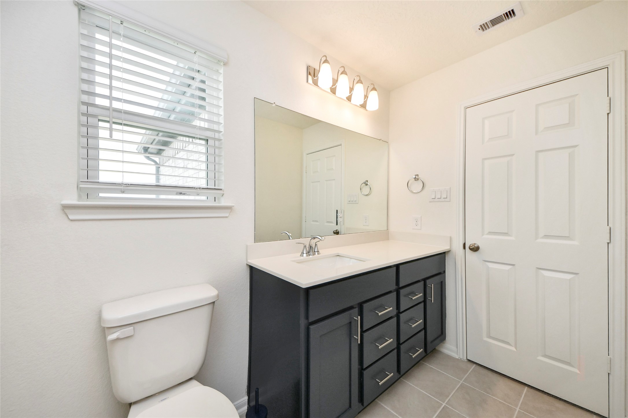 2916 Shimmer Edge Drive Property Photo 31
