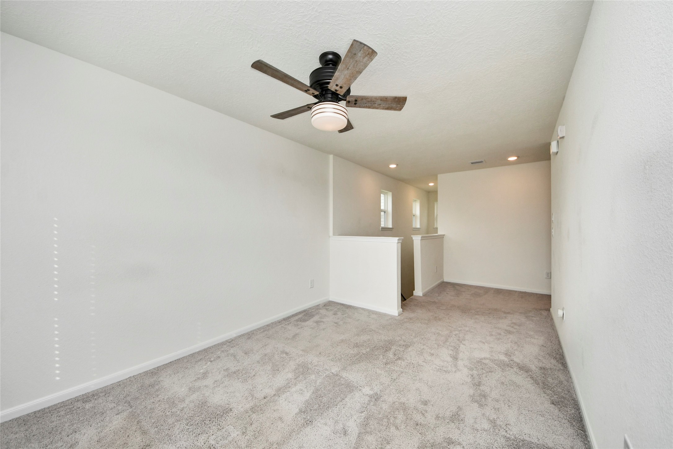 2916 Shimmer Edge Drive Property Photo 33