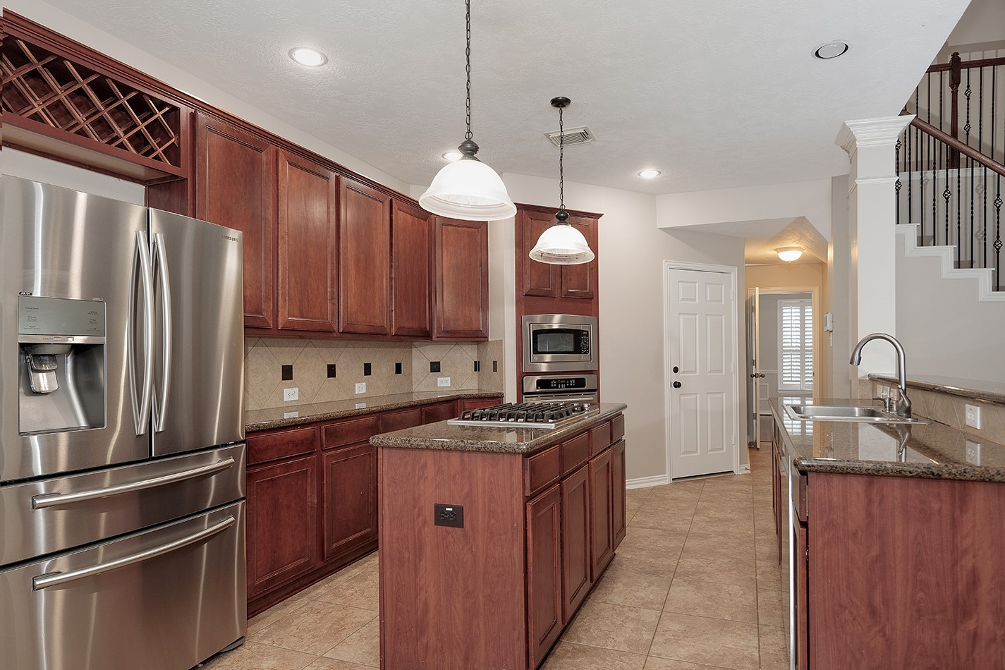 79 French Oaks Property Photo 9