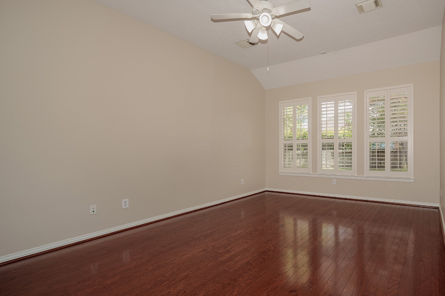 79 French Oaks Property Photo 14