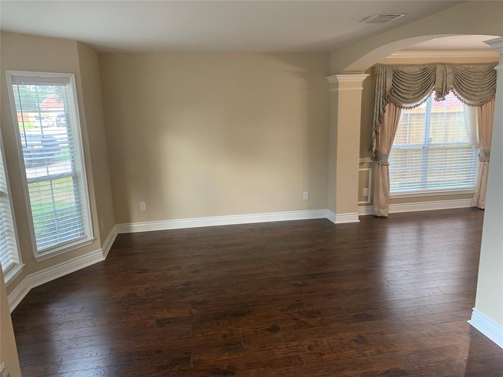 18019 Oak Orchard Lane Property Photo 3