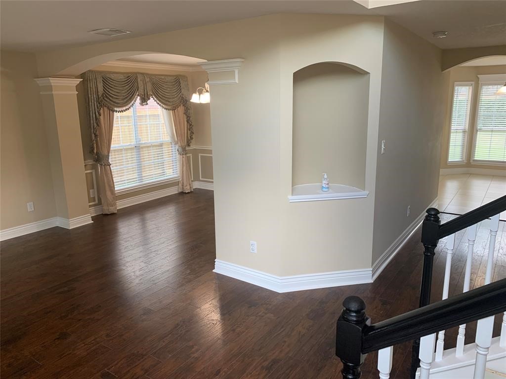 18019 Oak Orchard Lane Property Photo 4