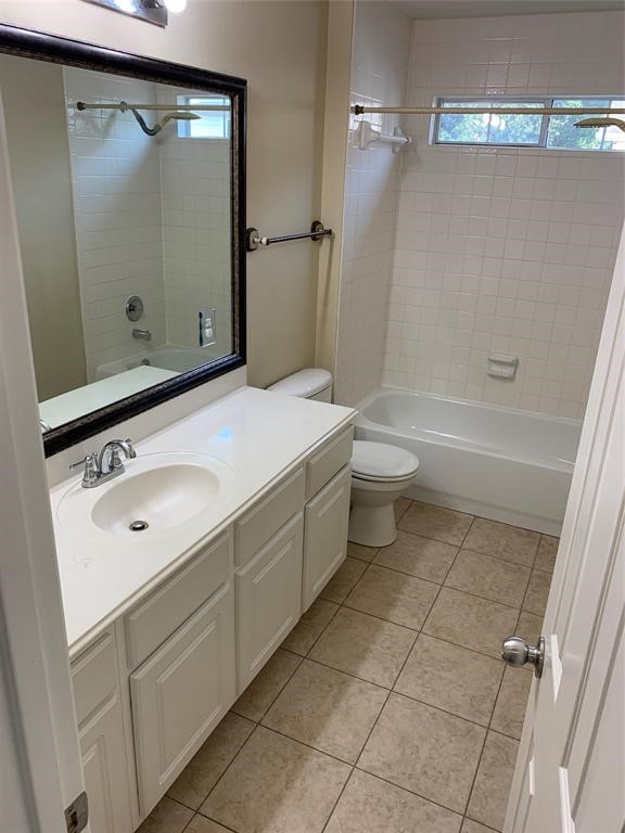 18019 Oak Orchard Lane Property Photo 18