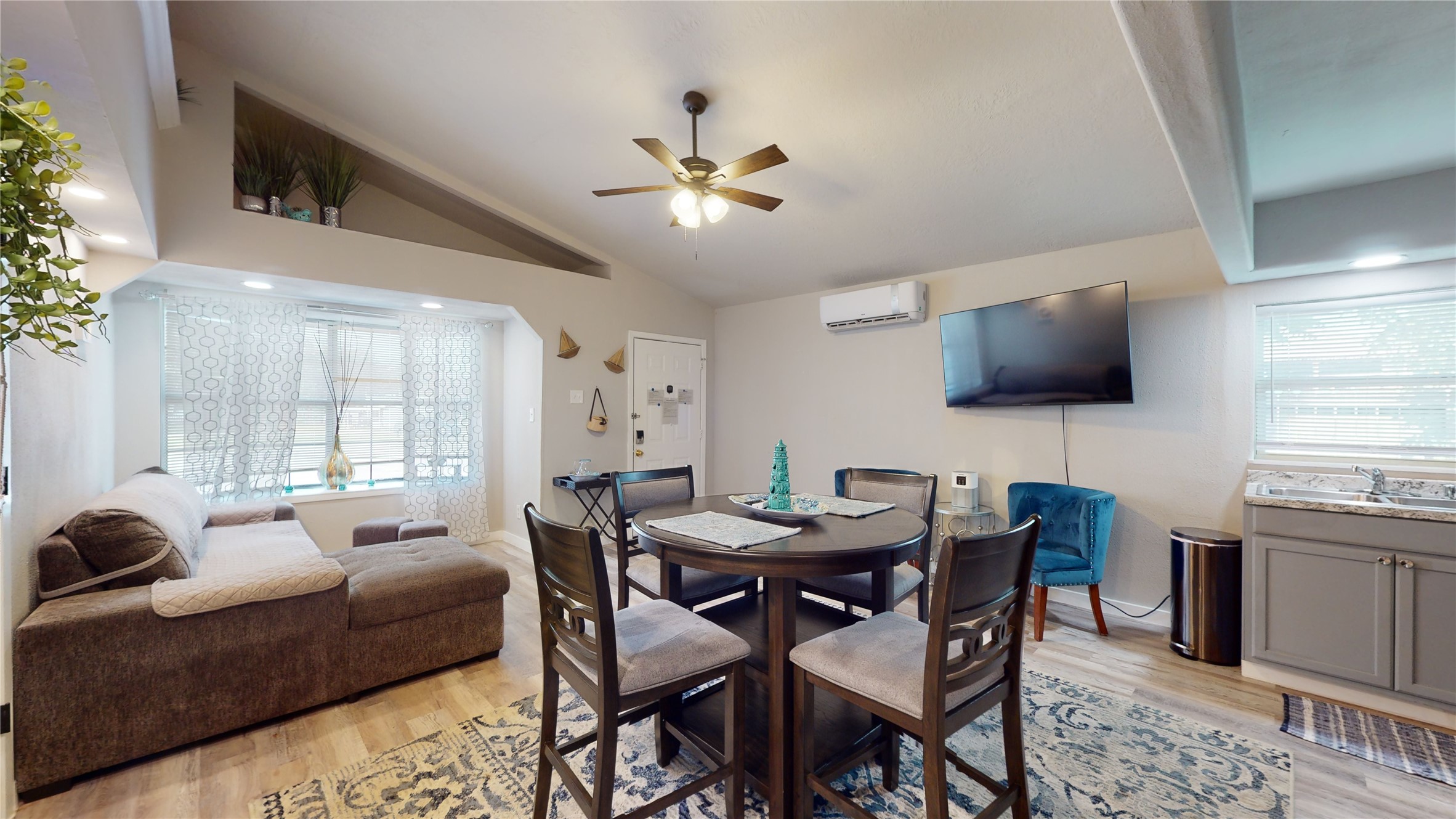 4507 W Bayshore Drive Property Photo 9