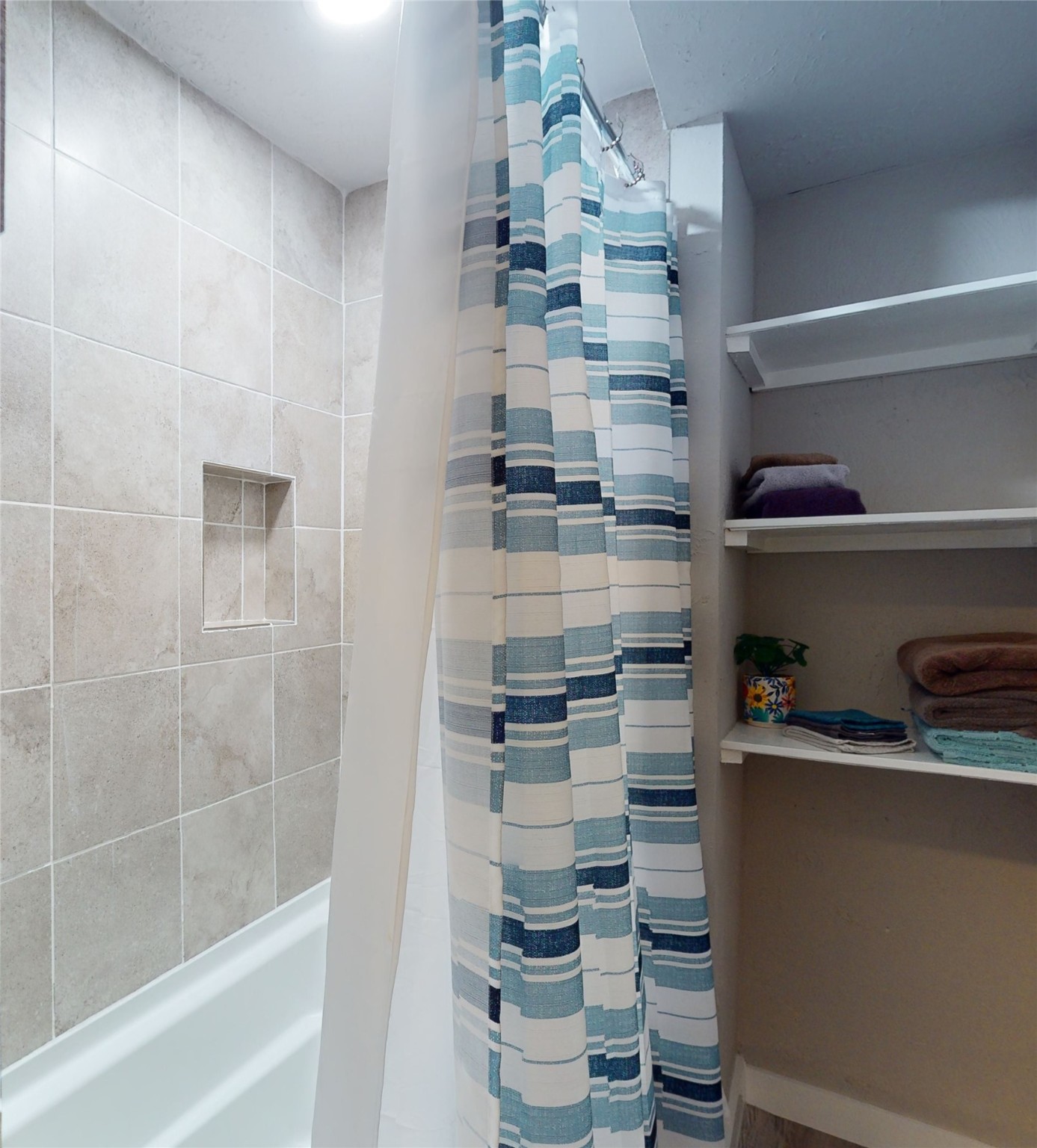 4507 W Bayshore Drive Property Photo 12