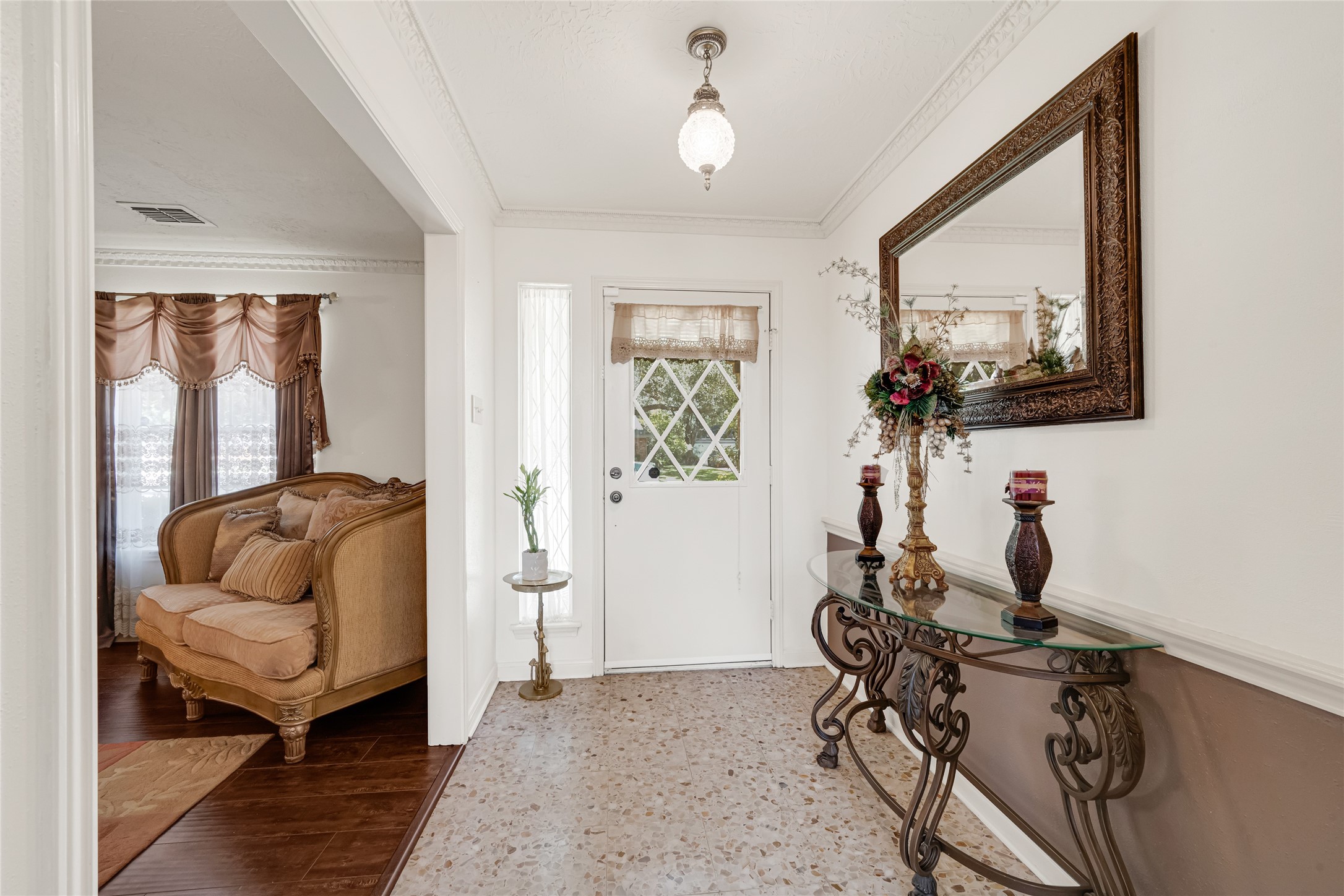 3227 Ashmont Lane Property Photo 6
