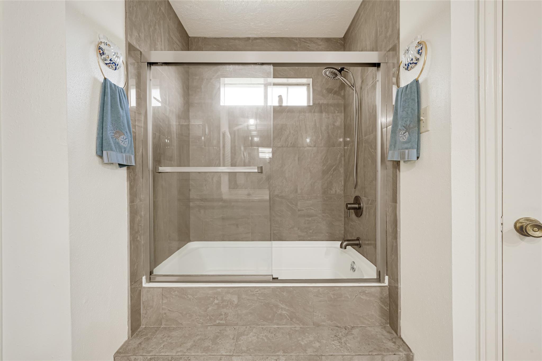 3227 Ashmont Lane Property Photo 17