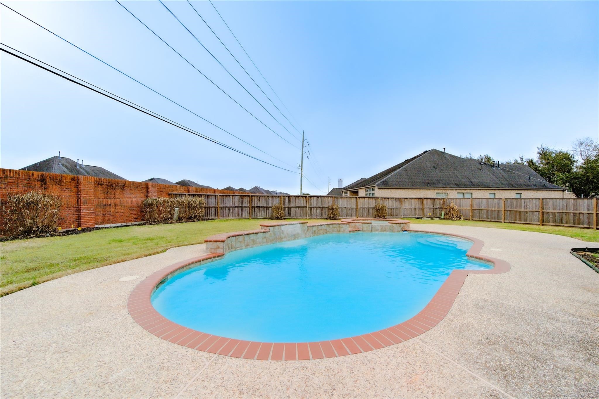 5007 Jade Cove Court Property Photo 4