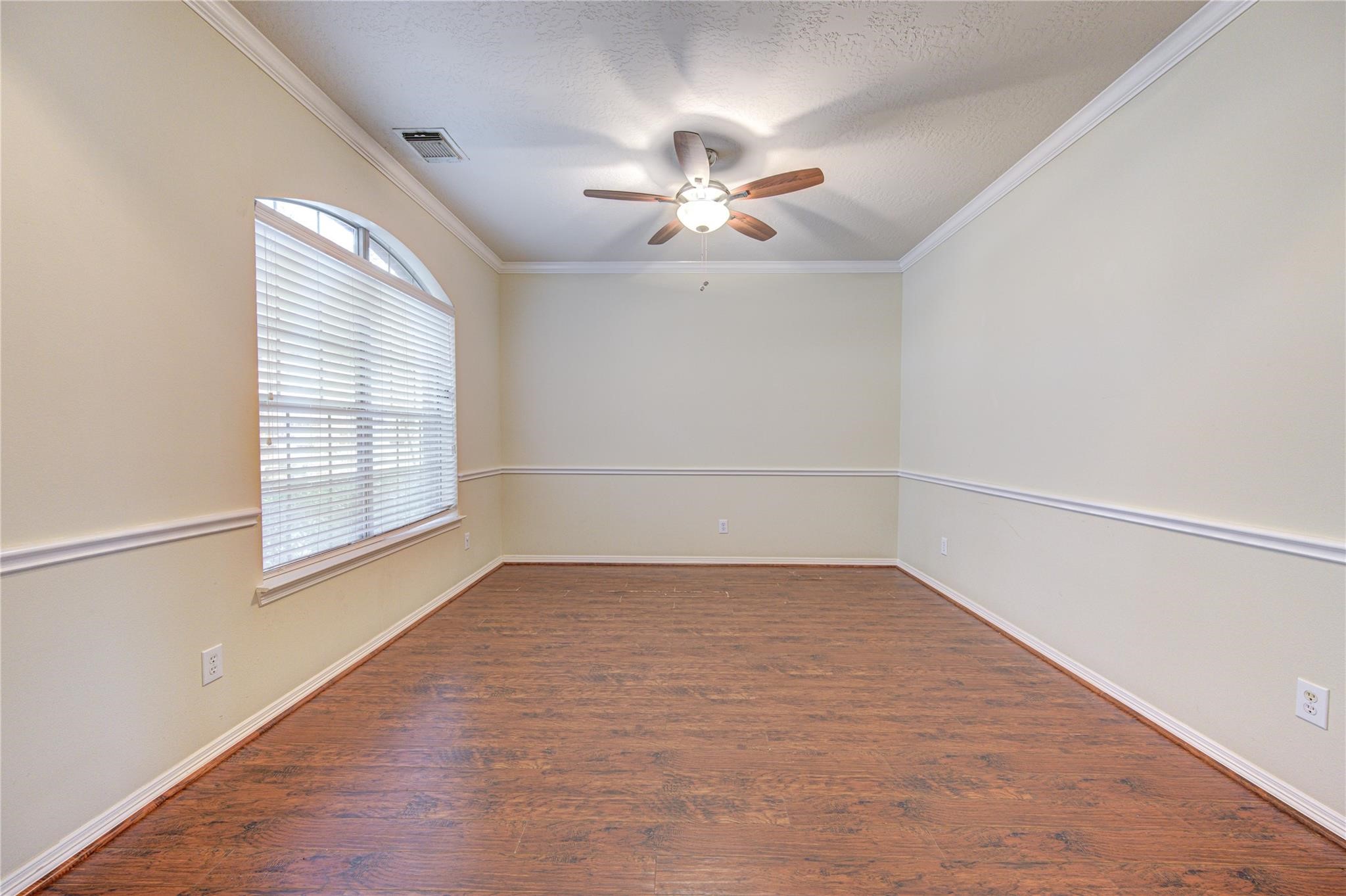 5007 Jade Cove Court Property Photo 9