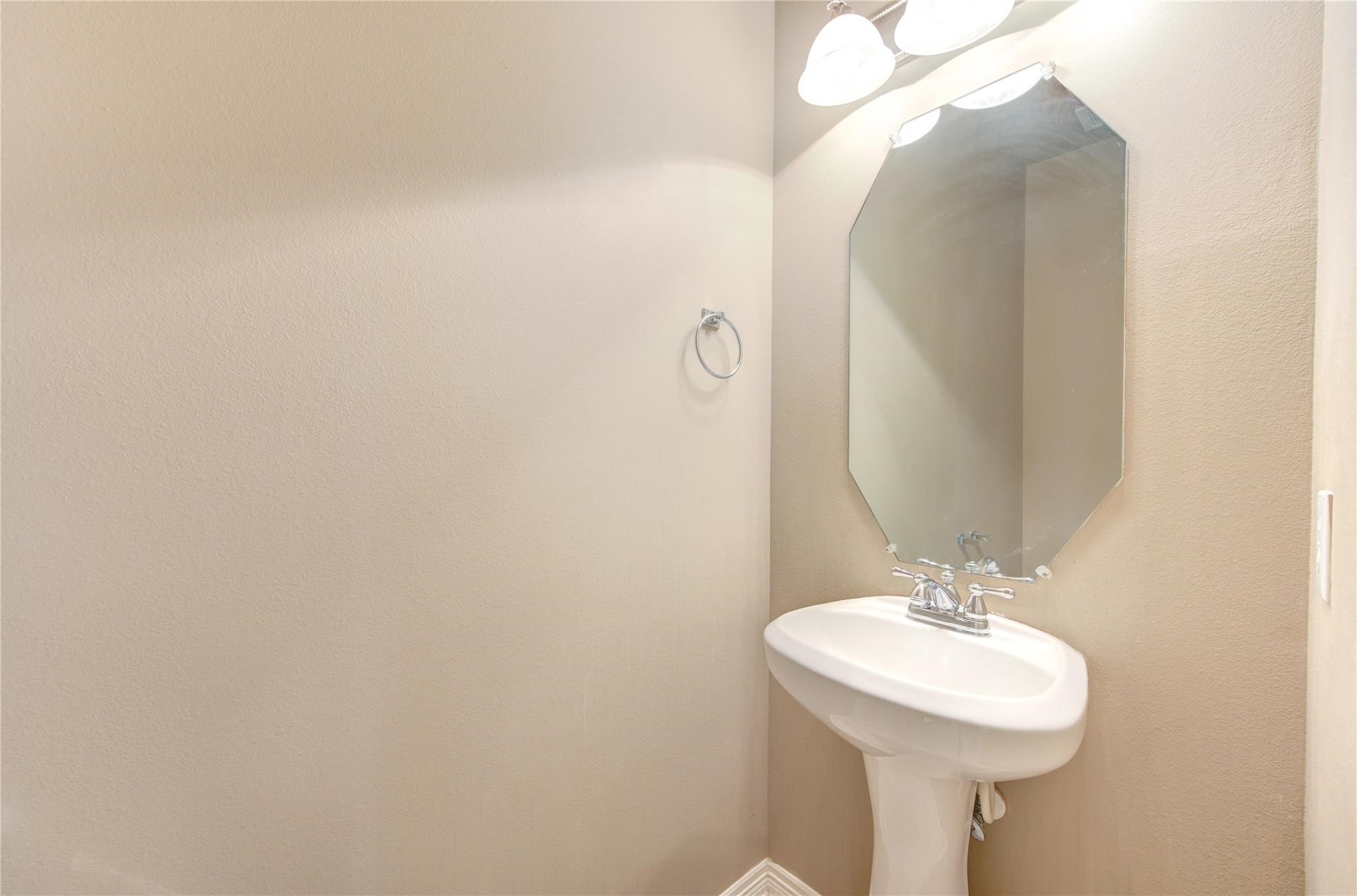 5007 Jade Cove Court Property Photo 11