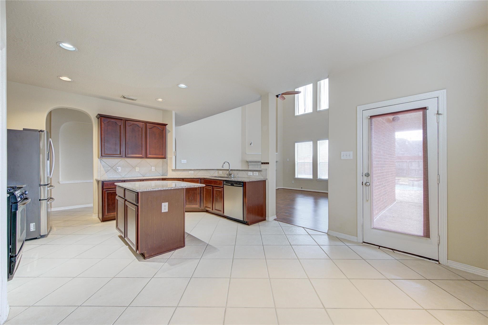5007 Jade Cove Court Property Photo 15