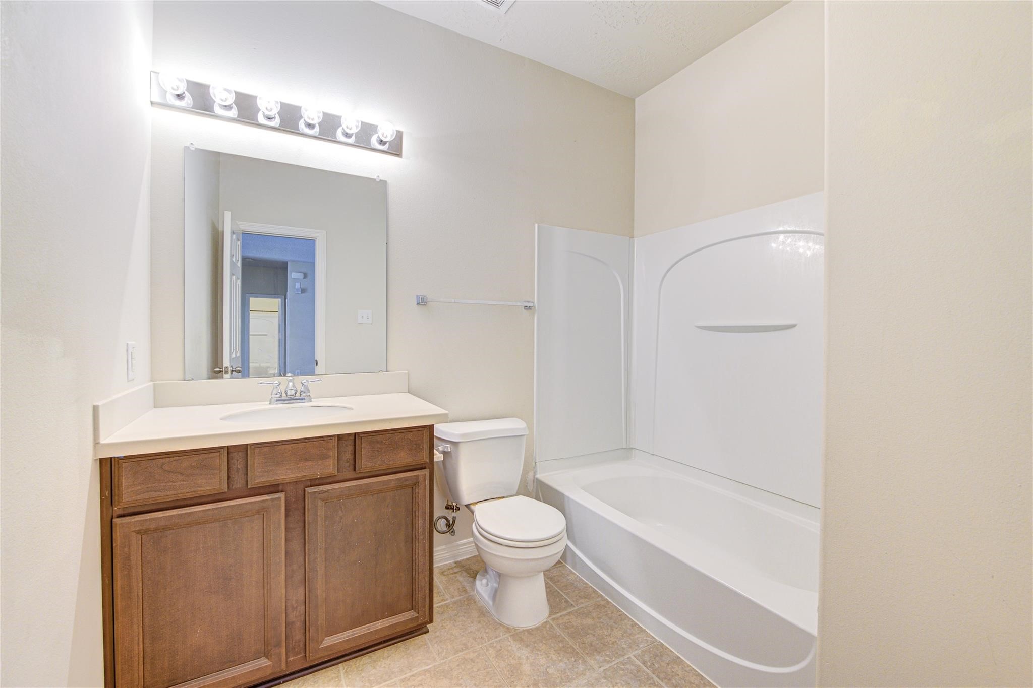 5007 Jade Cove Court Property Photo 28