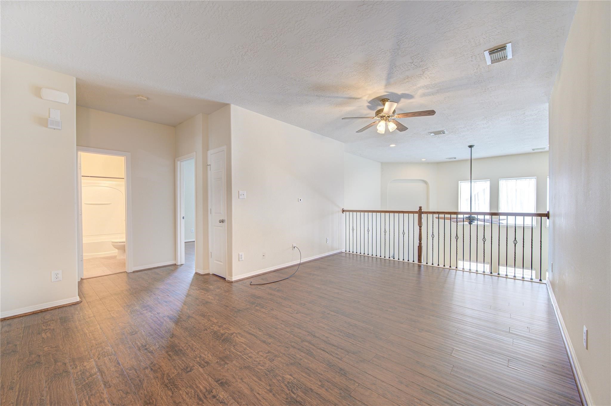 5007 Jade Cove Court Property Photo 31