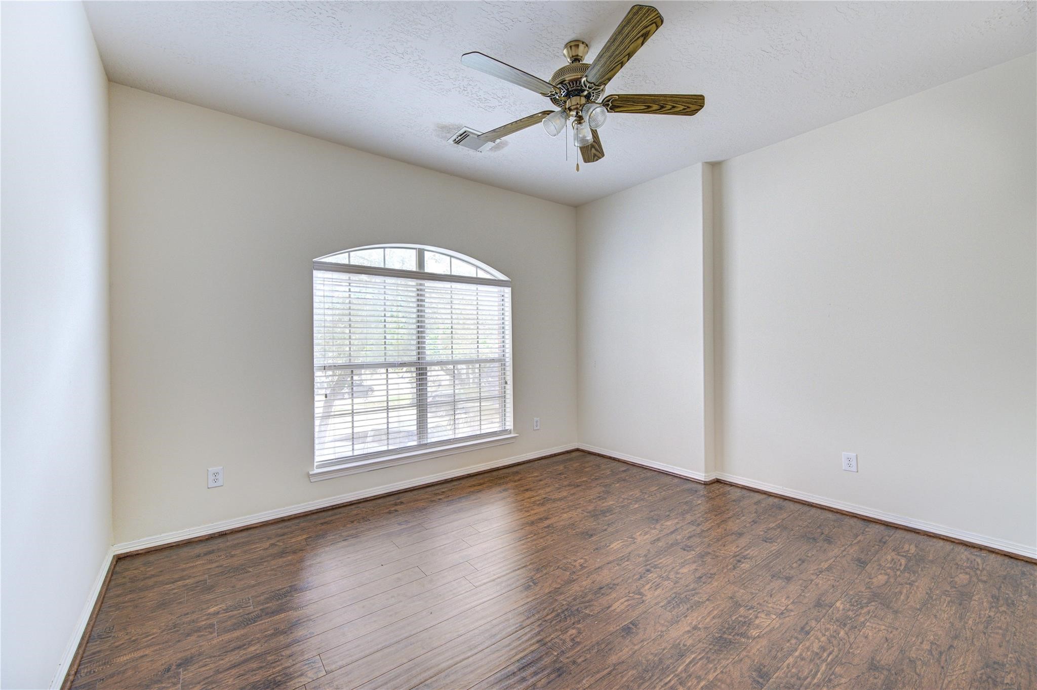 5007 Jade Cove Court Property Photo 35