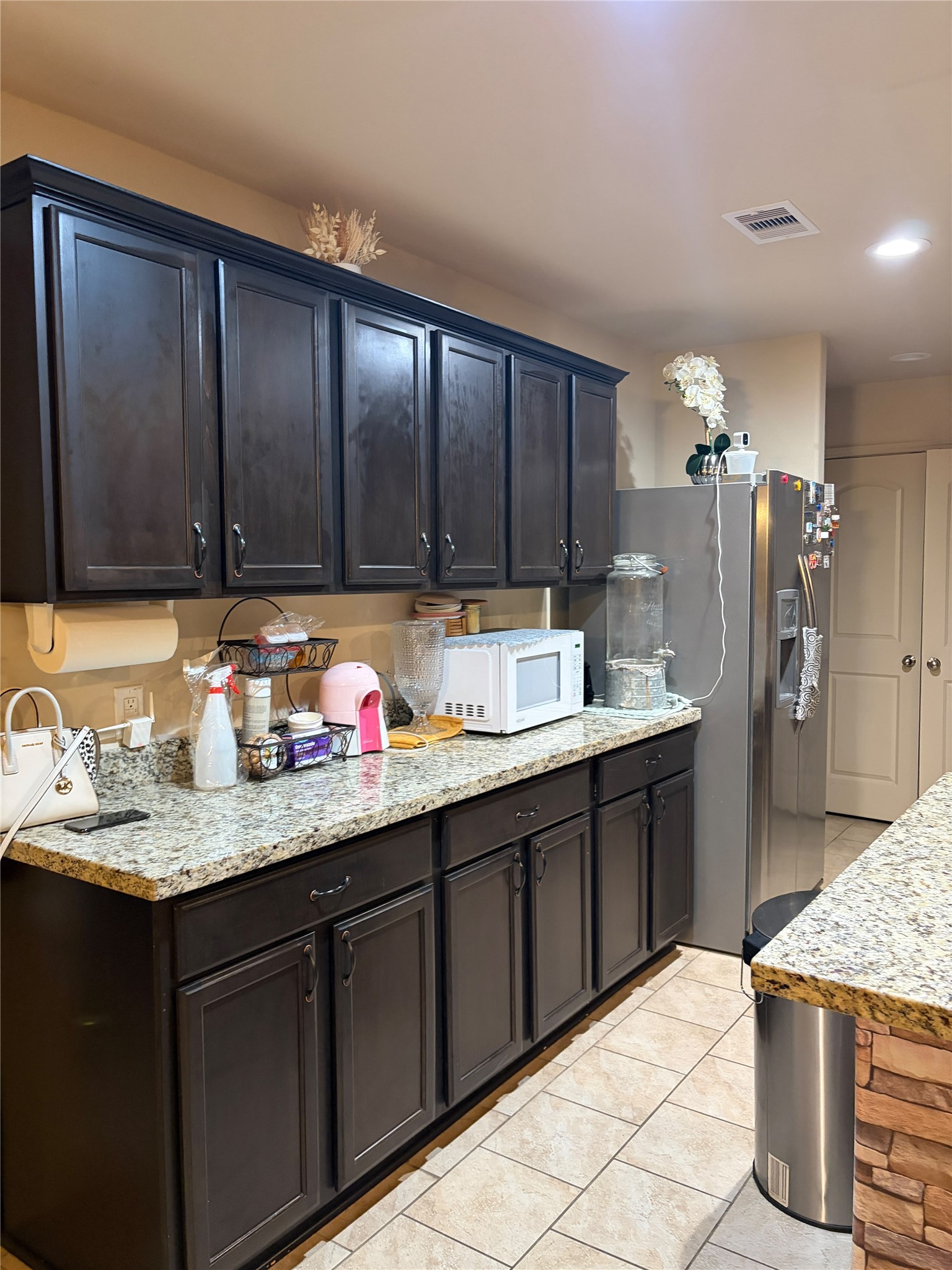 23151 Robbers Nest Dr Property Photo 5