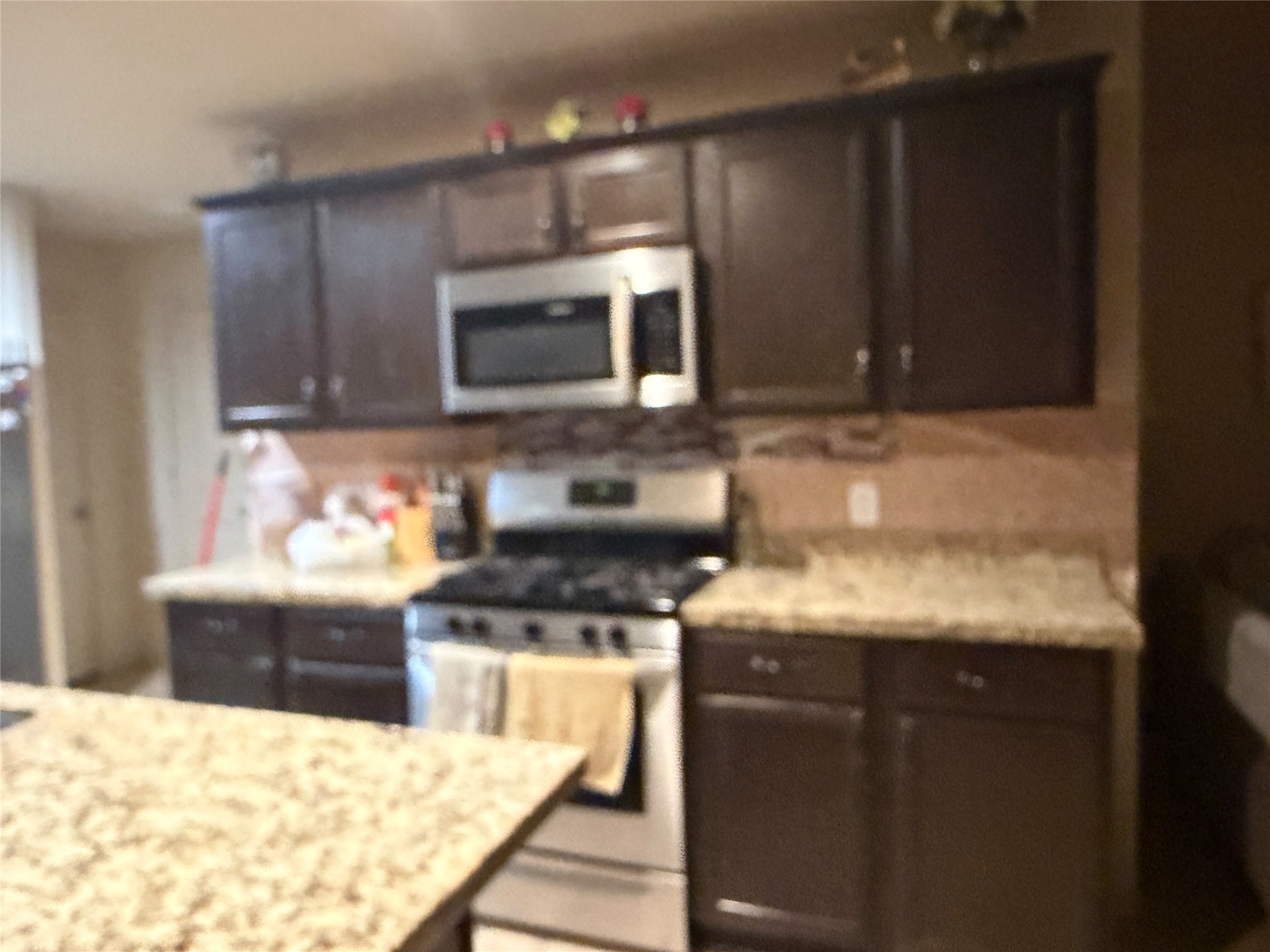 23151 Robbers Nest Dr Property Photo 7