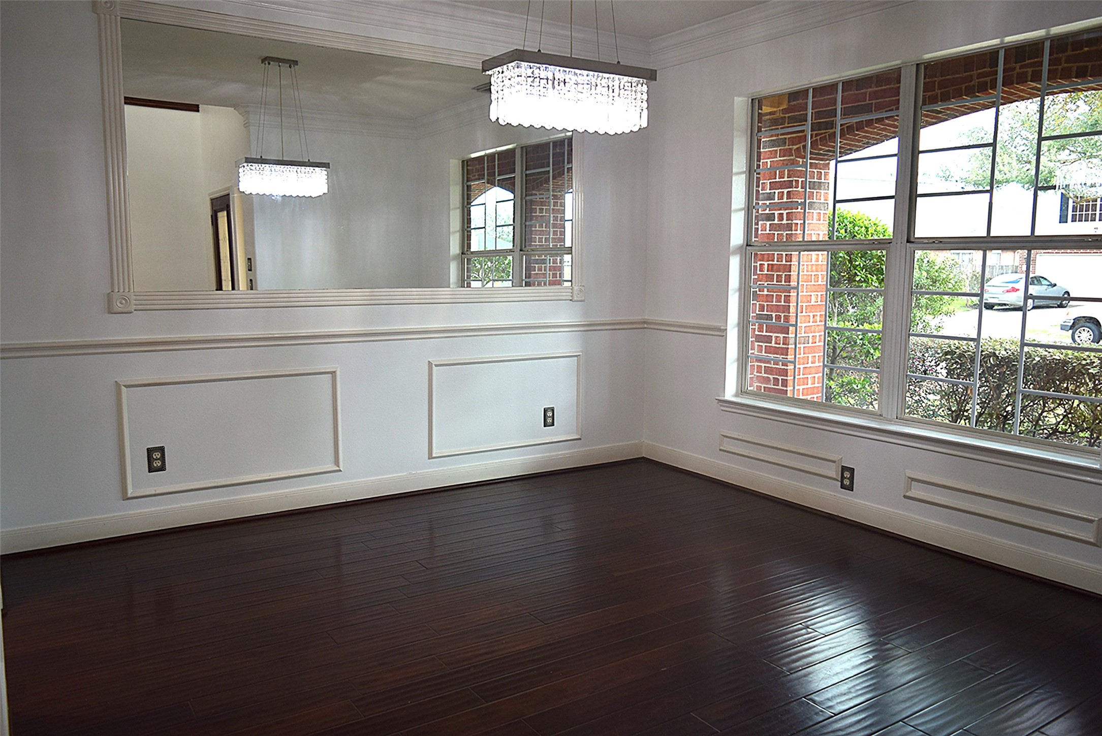 4911 Dwarf Honey Suckle Court Property Photo 5