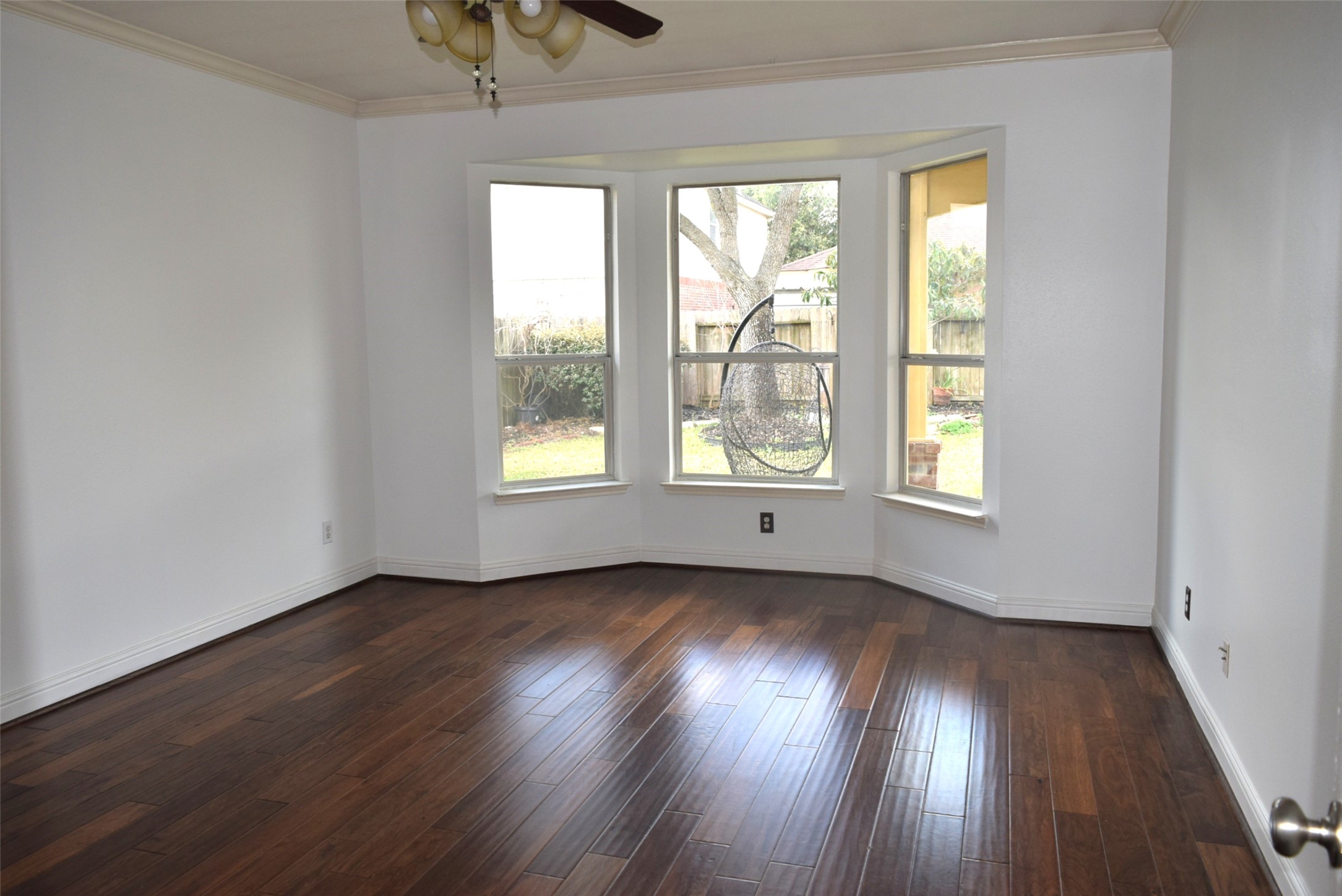 4911 Dwarf Honey Suckle Court Property Photo 11