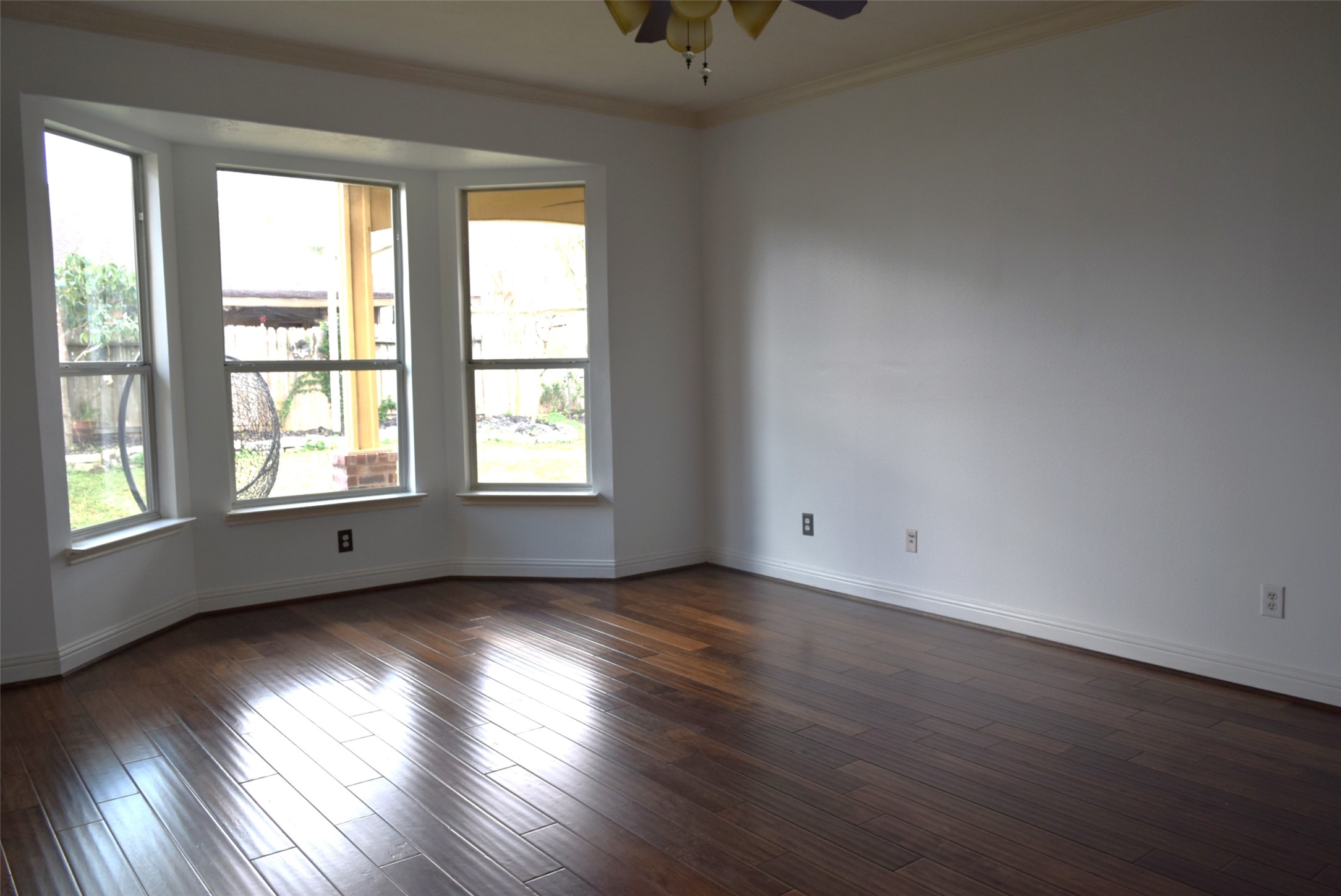 4911 Dwarf Honey Suckle Court Property Photo 12