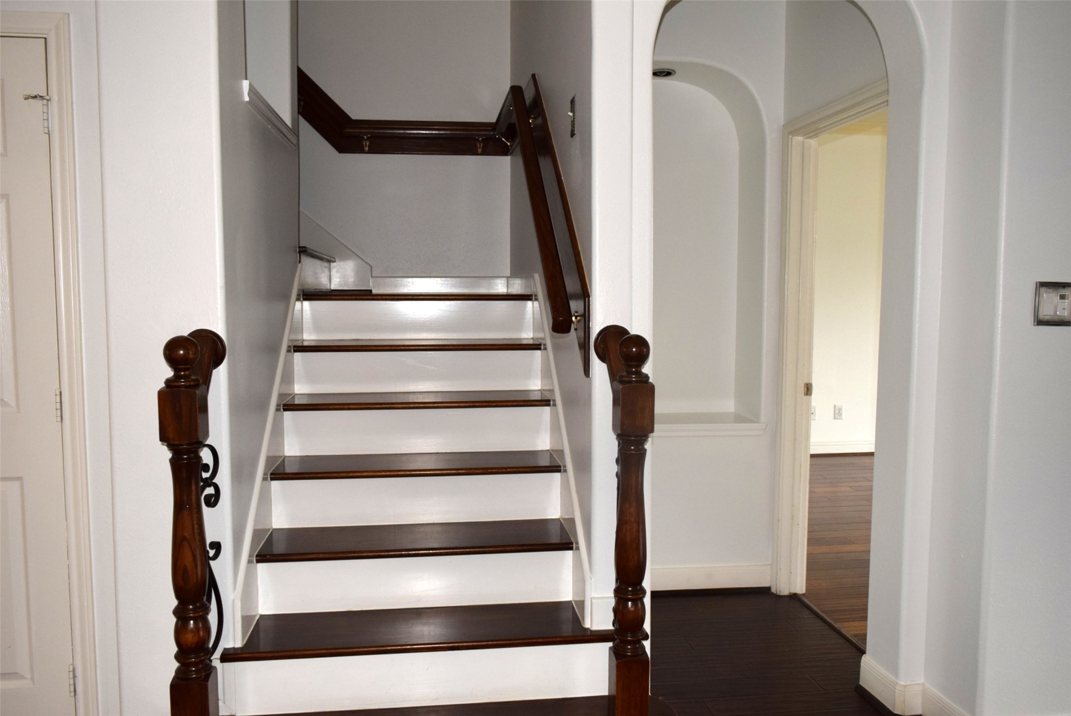 4911 Dwarf Honey Suckle Court Property Photo 14